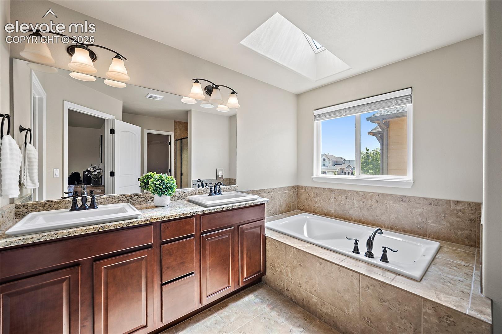 Listing photo 19 for 7246 Dutch Loop