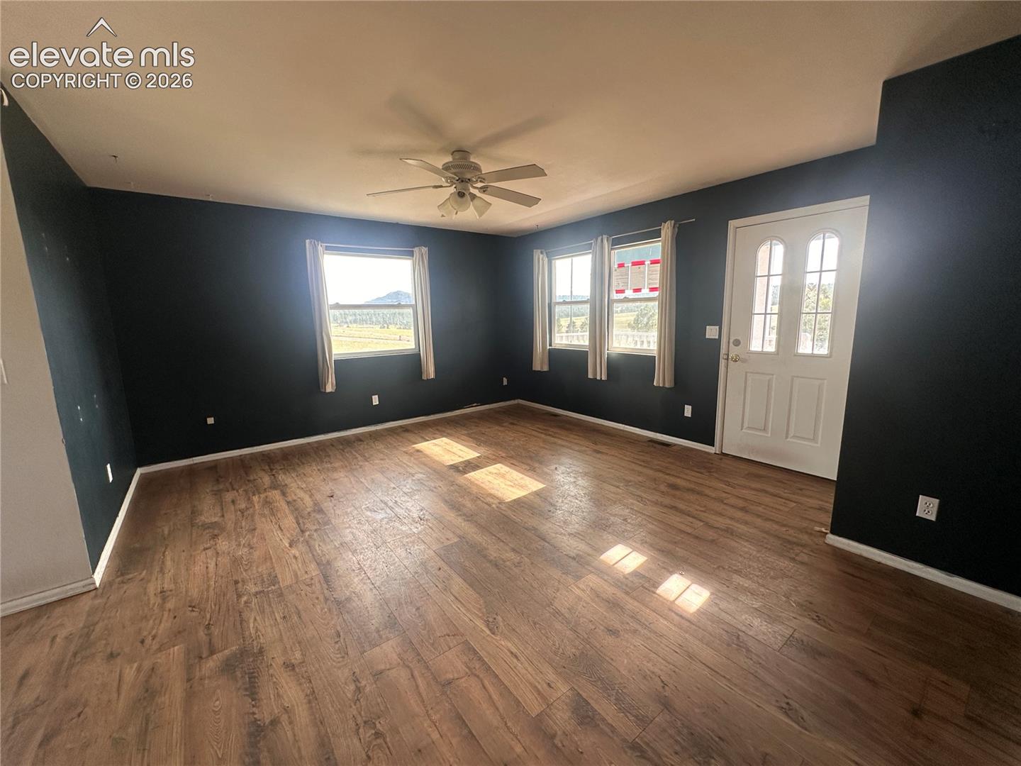 Listing photo 14 for 406 High Pasture Road