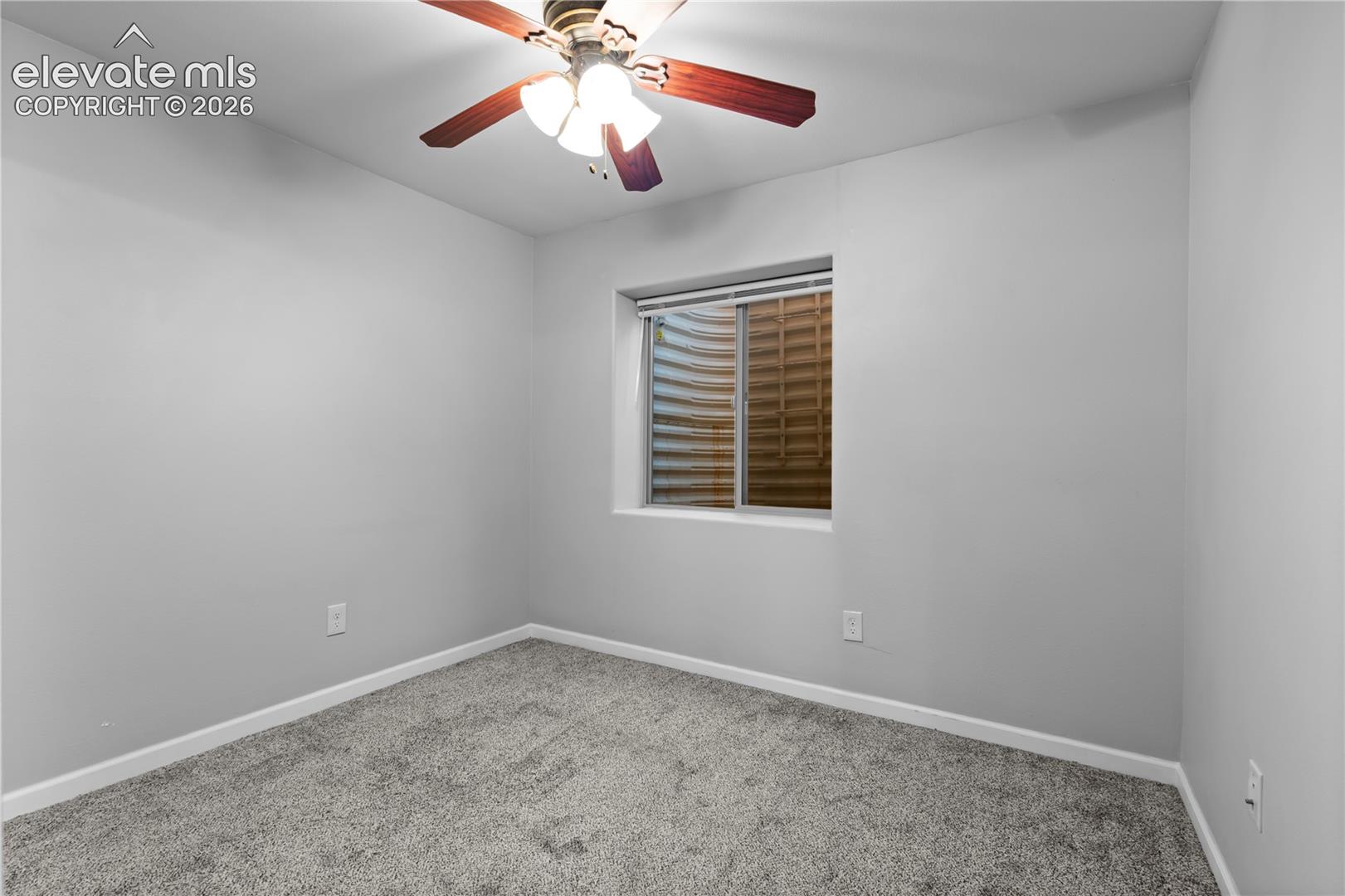 Listing photo 17 for 850 Forest Edge Road A