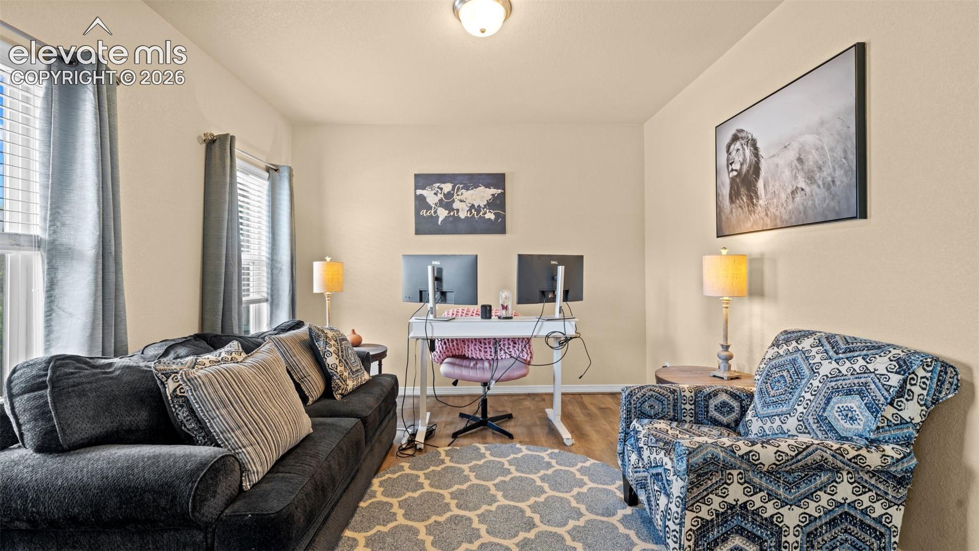 Listing photo 6 for 7822 Wythe Drive