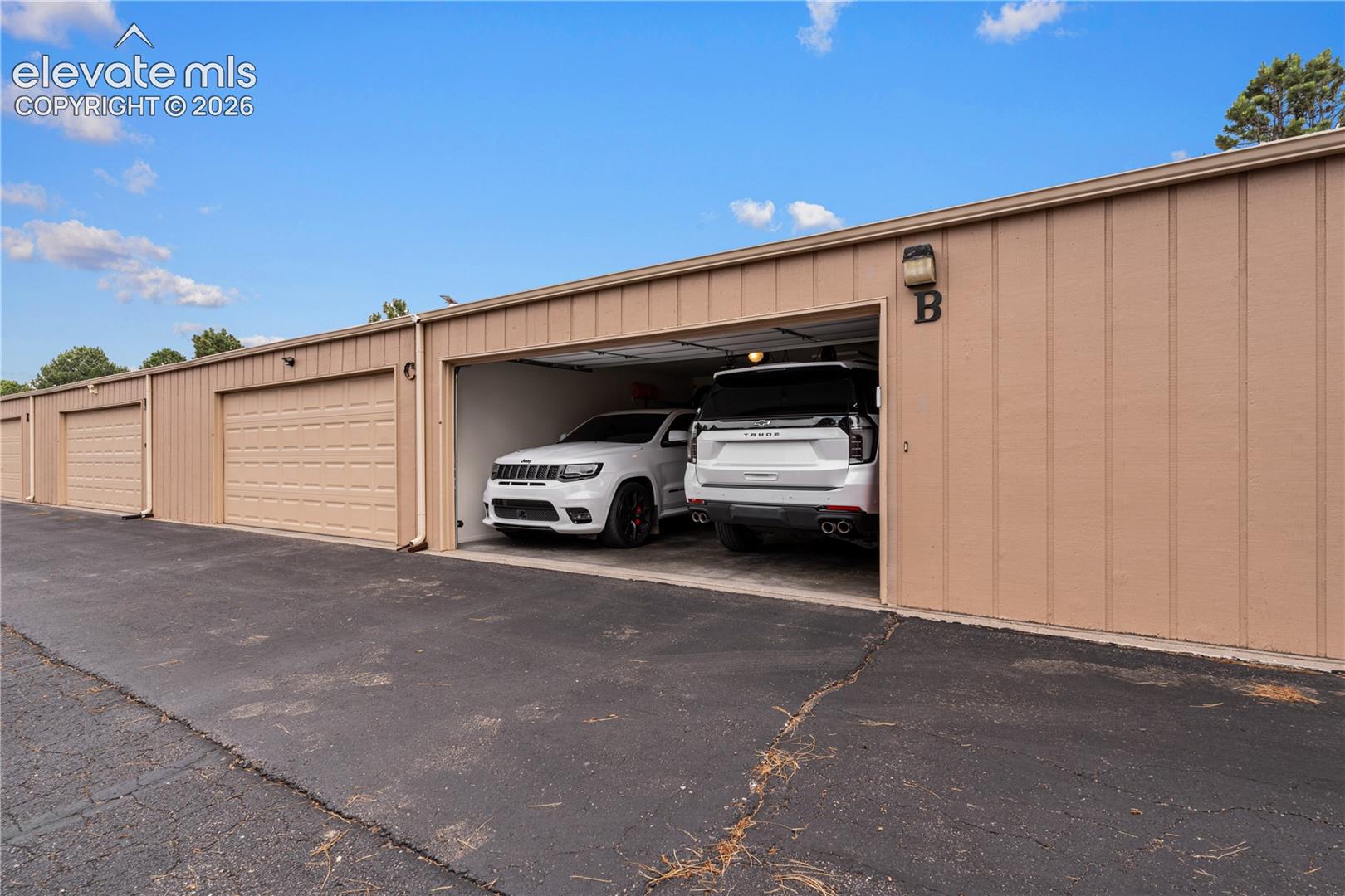 Listing photo 20 for 2106 Chautard Drive B
