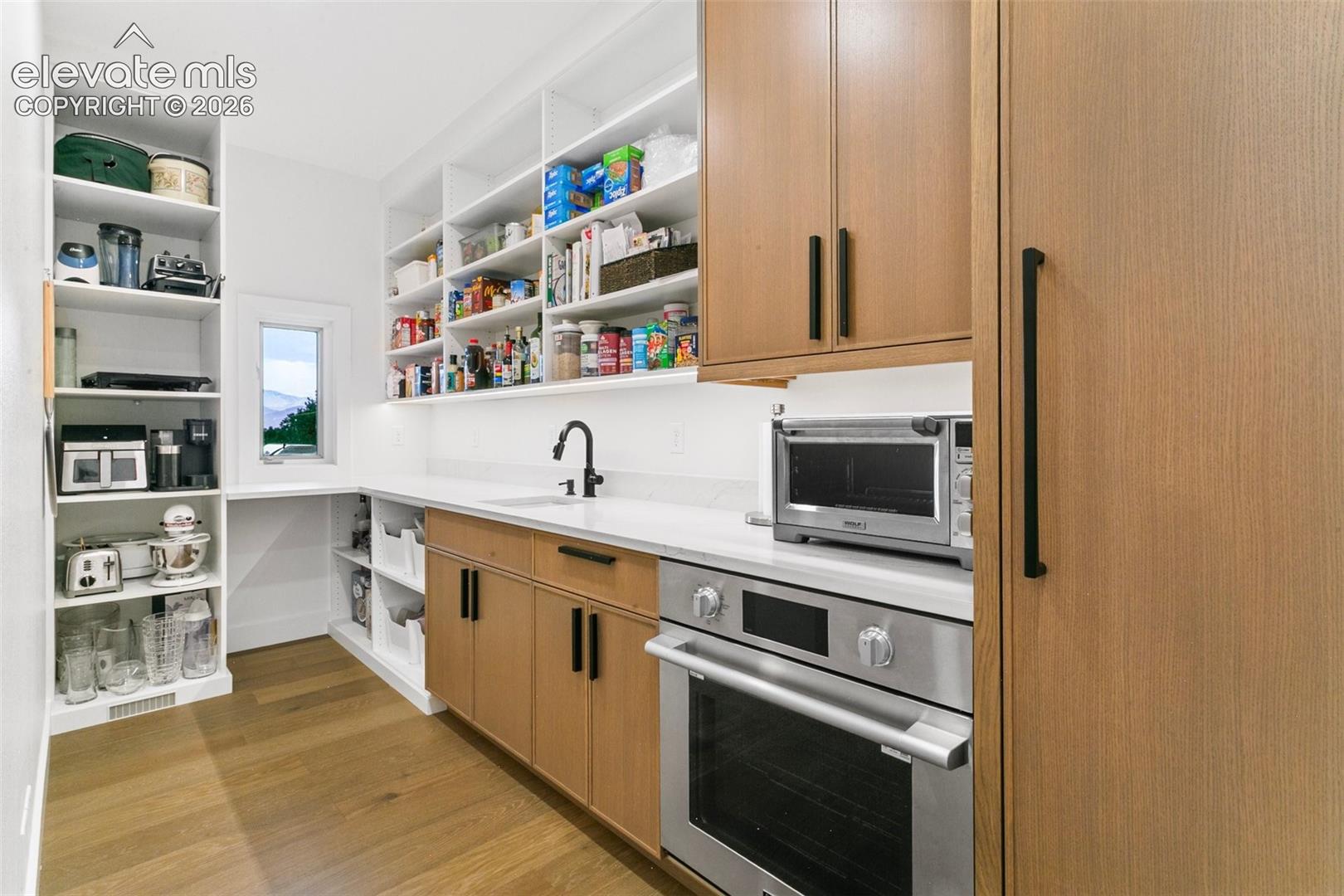 Listing photo 14 for 17270 Colonial Park Drive
