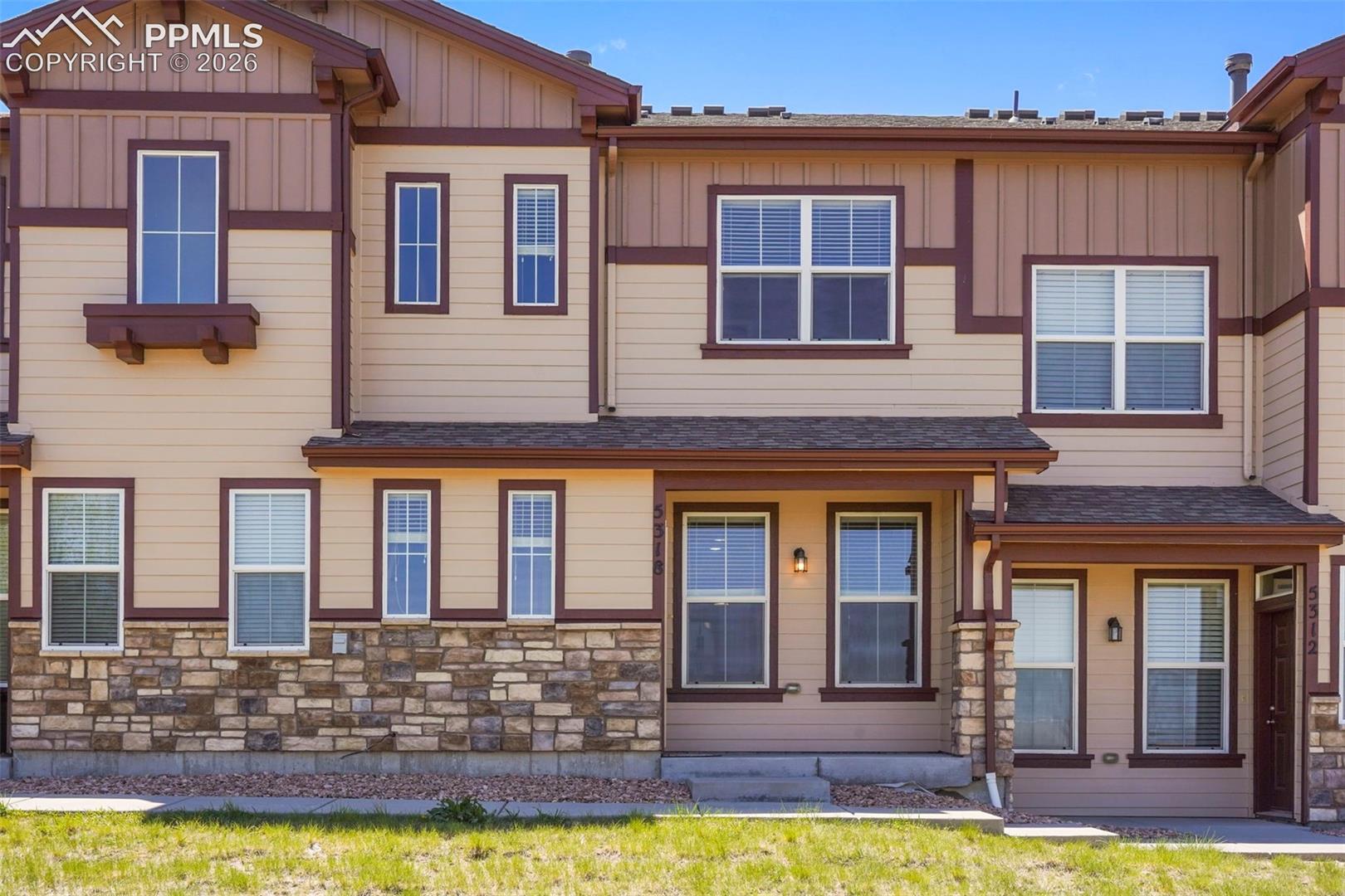 5318 Prominence Point, photo 1