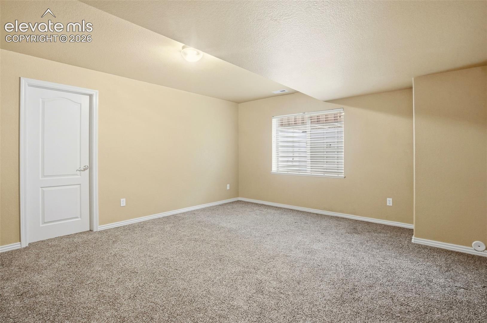 Listing photo 27 for 10363 Capital Peak Way