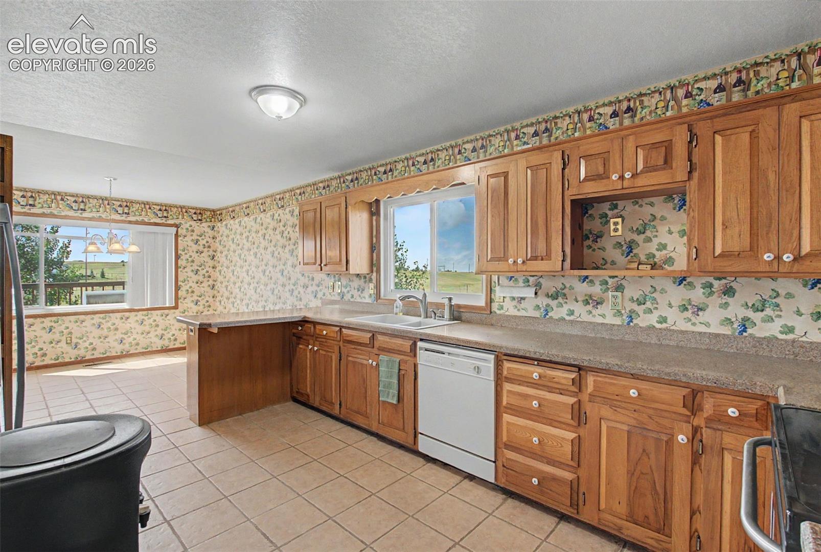 7360 Wilderness Drive, photo 3
