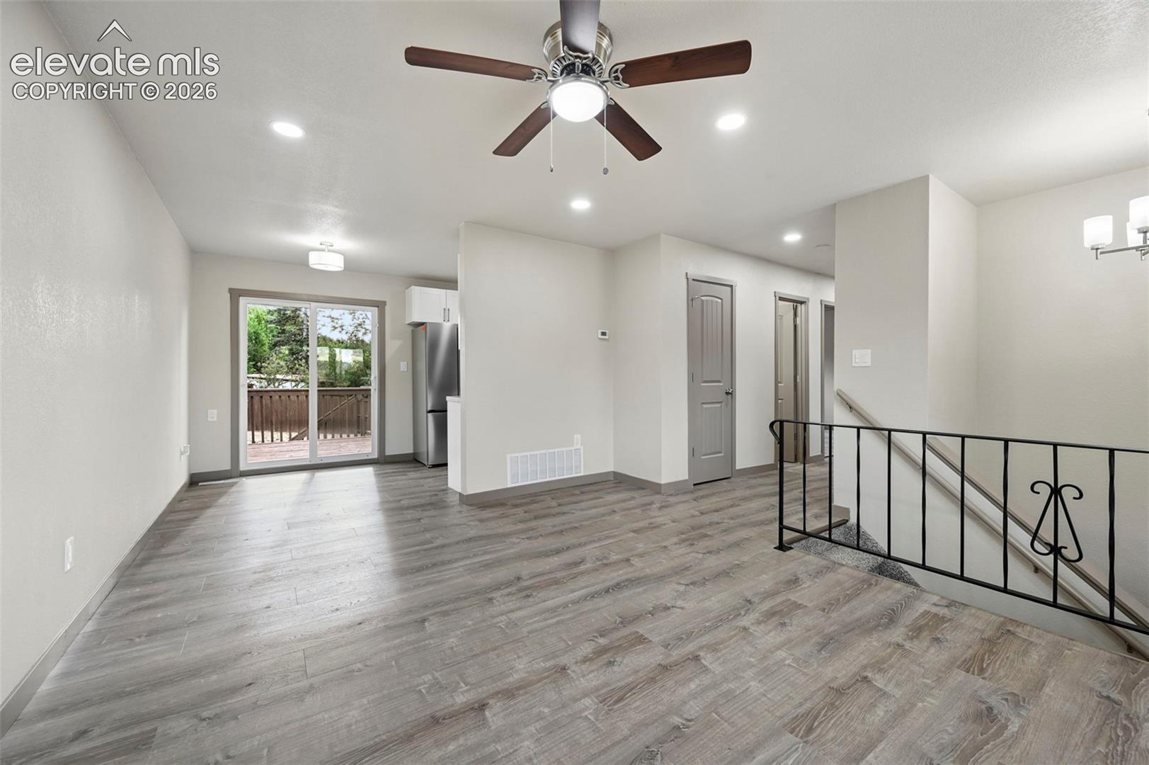 Listing photo 4 for 5015 Bonita Way