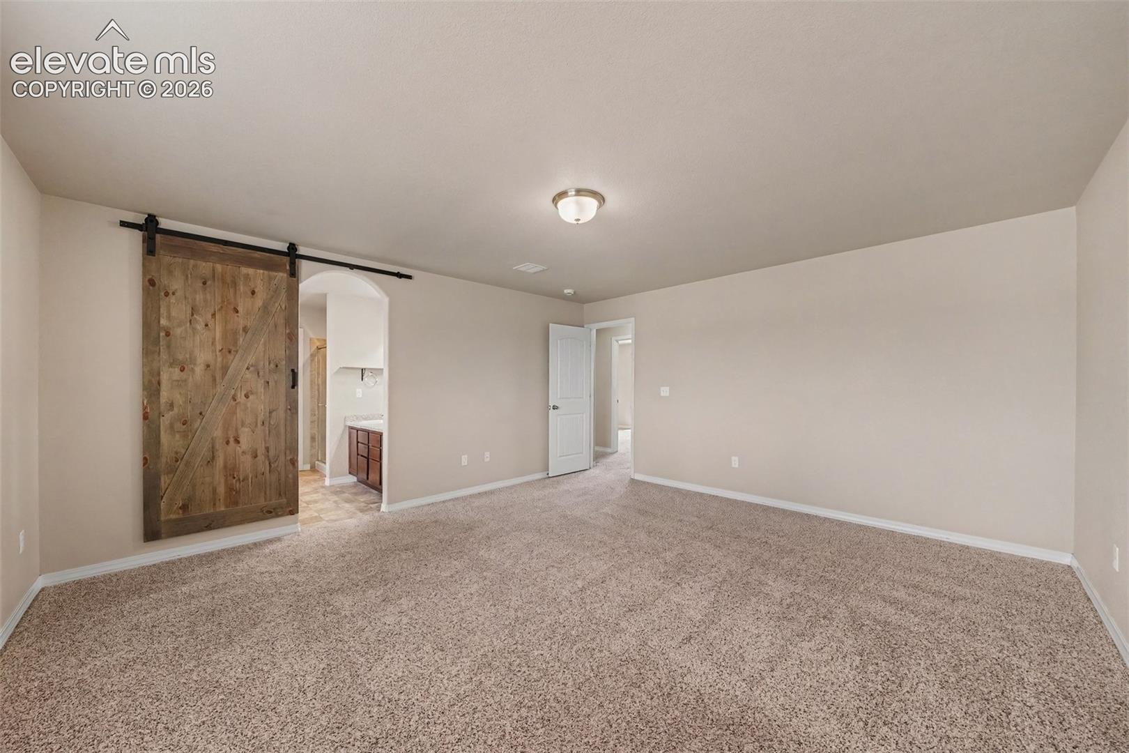 Listing photo 15 for 7444 Primavera Lane