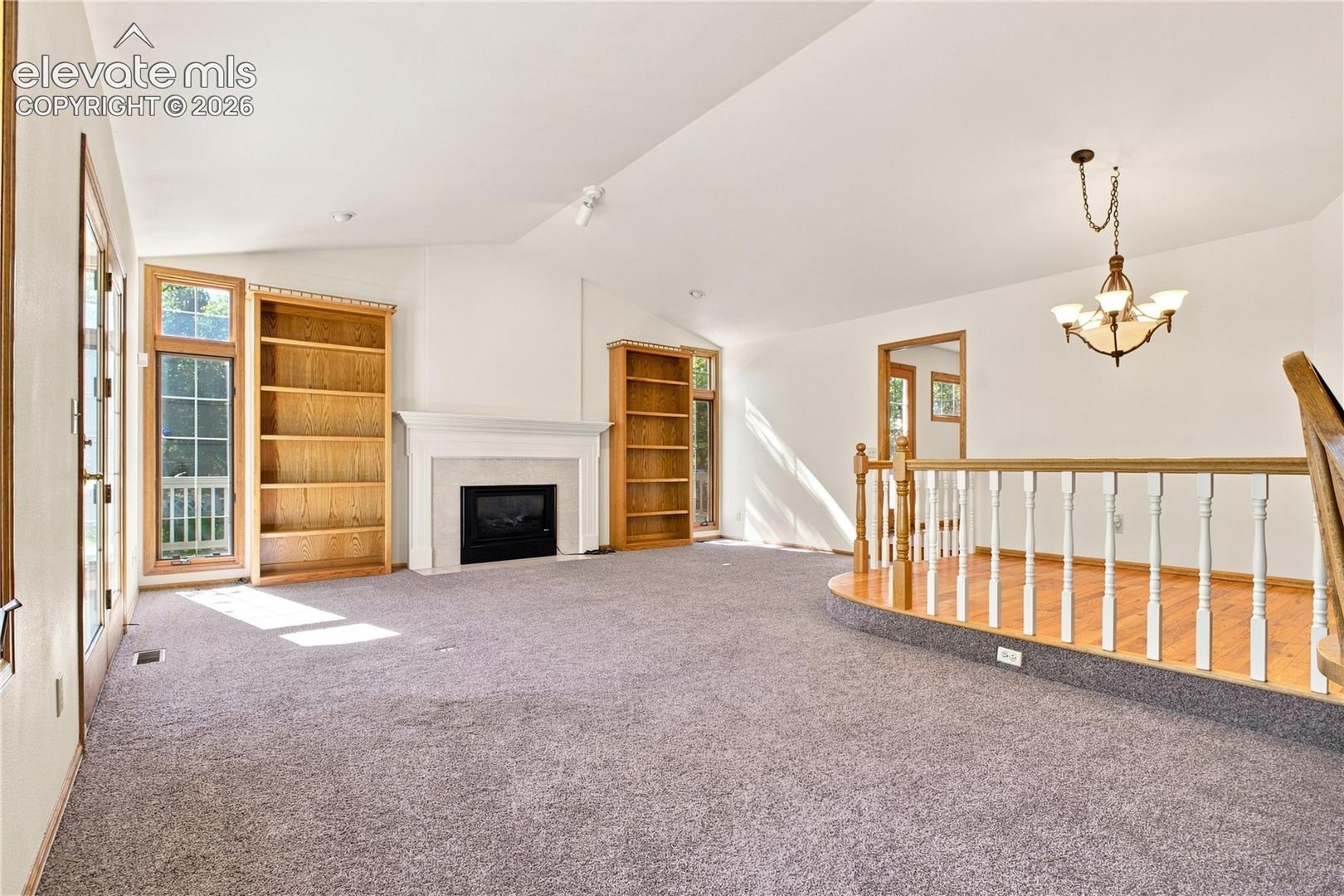 435 Woodmen Road, photo 3