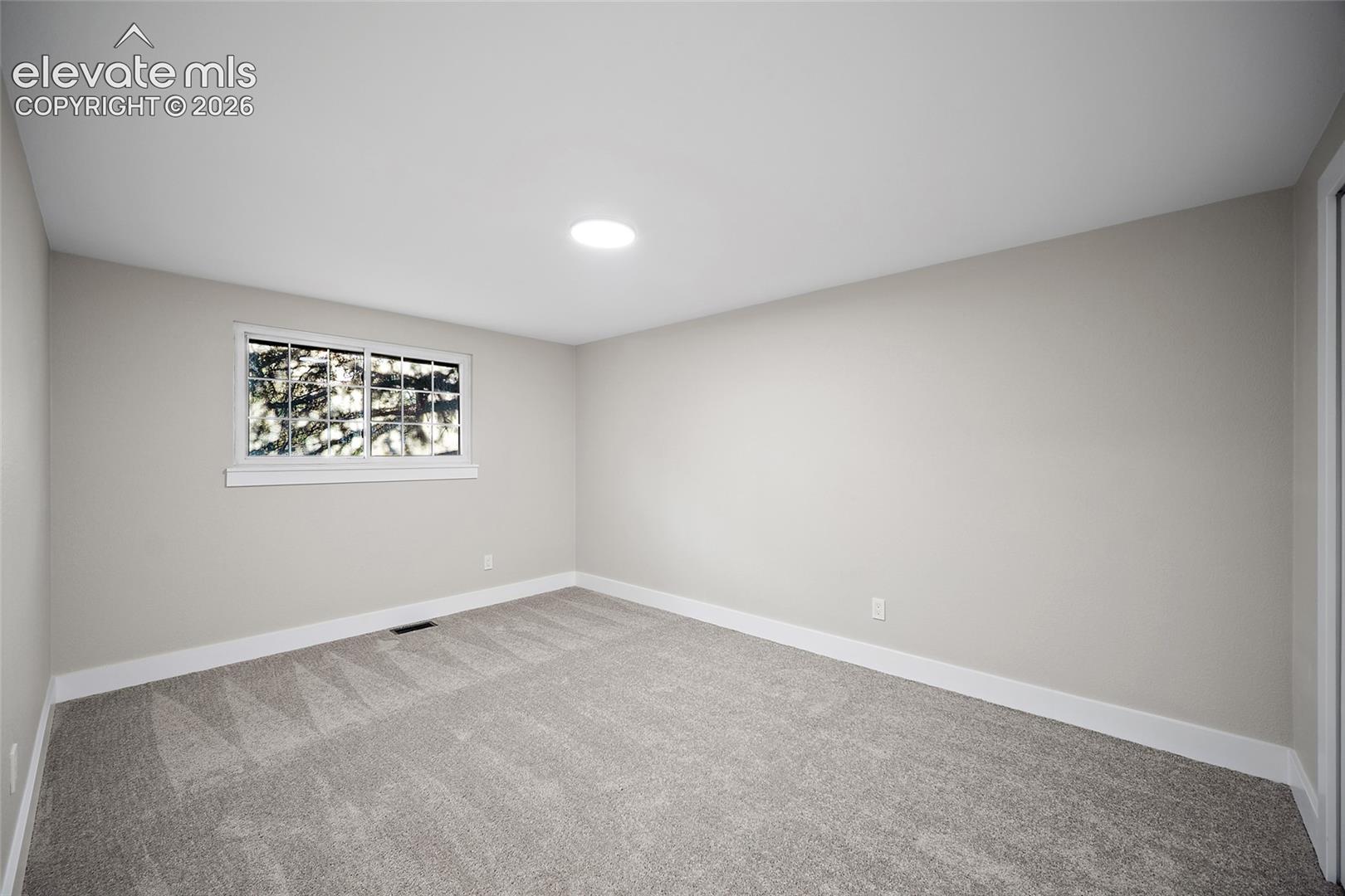 2123 Warwick Lane, photo 23