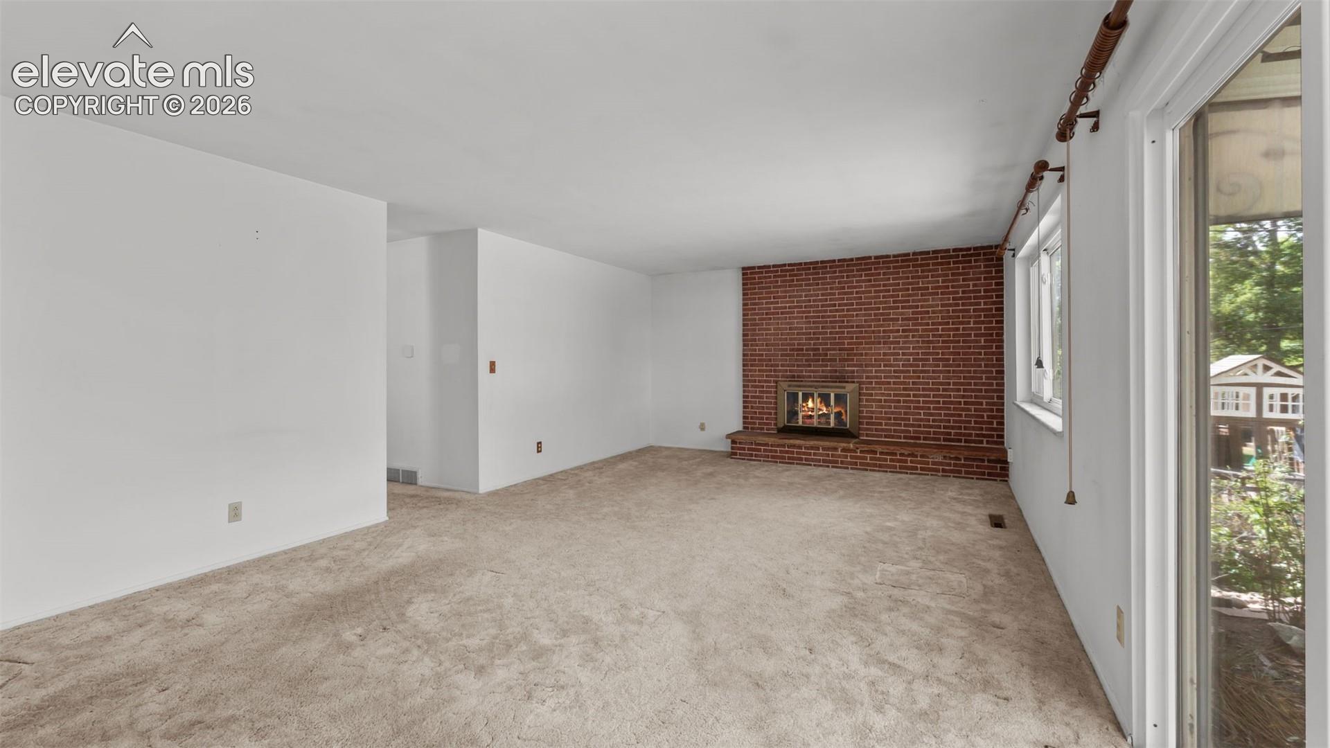 2204 Warwick Lane, photo 4
