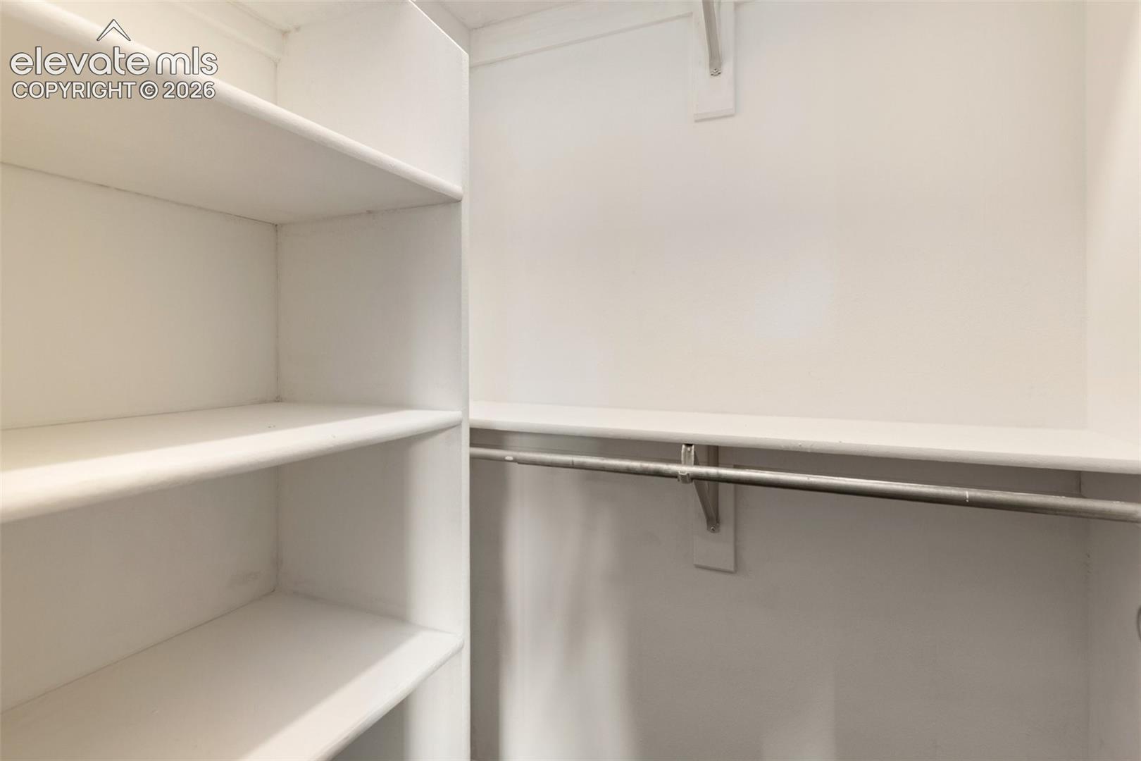 Listing photo 16 for 120 WHALEN Avenue 25 BLDG 1
