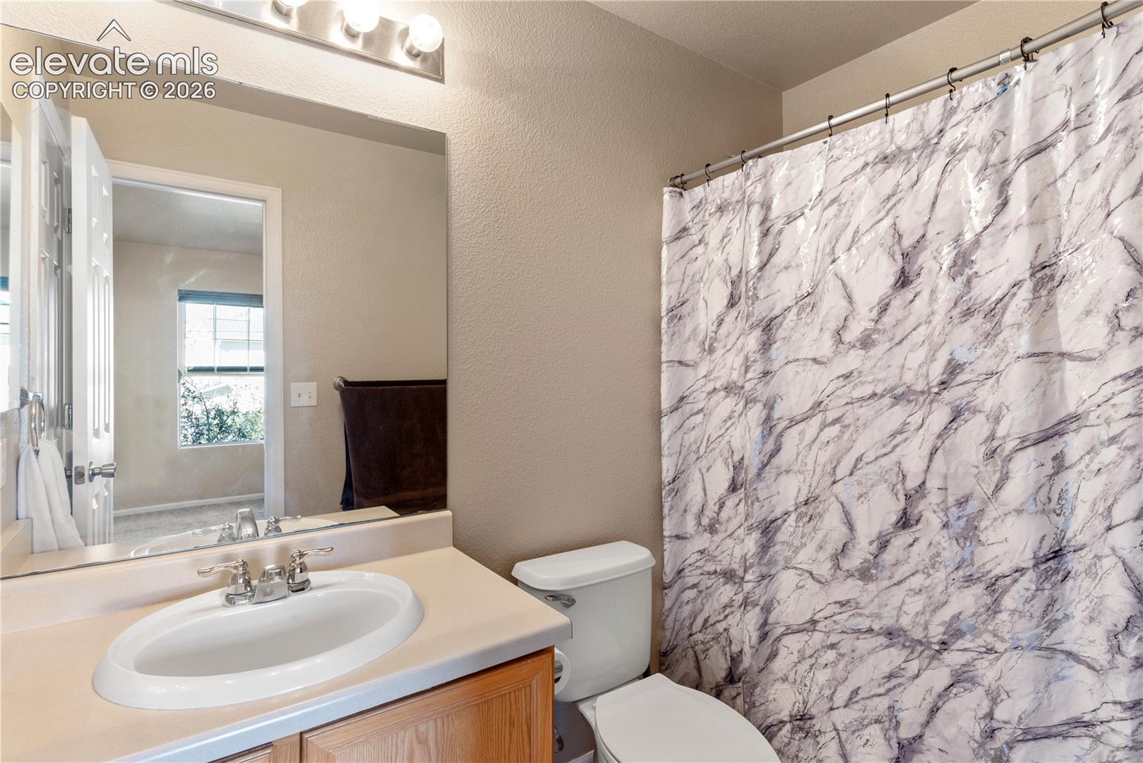 Listing photo 2 for 7698 Sandy Springs Point