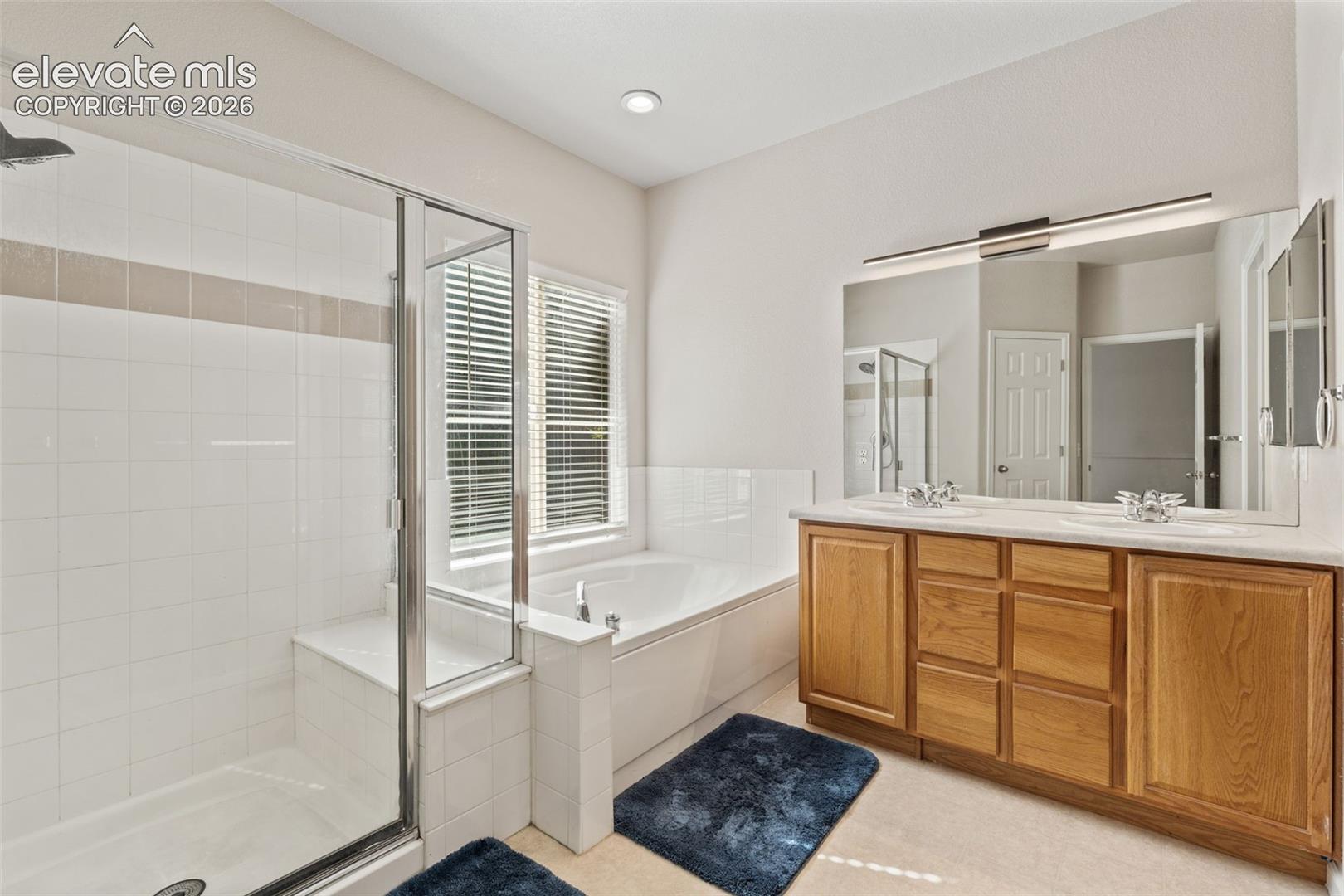 Listing photo 16 for 3595 Shady Rock Drive