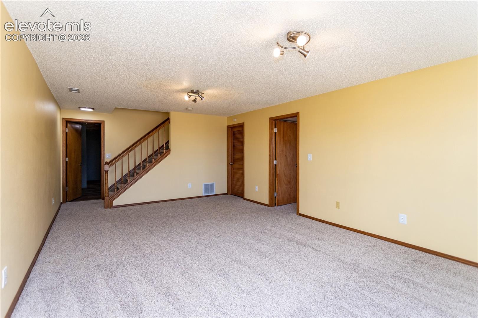 Listing photo 41 for 2690 Edenderry Drive