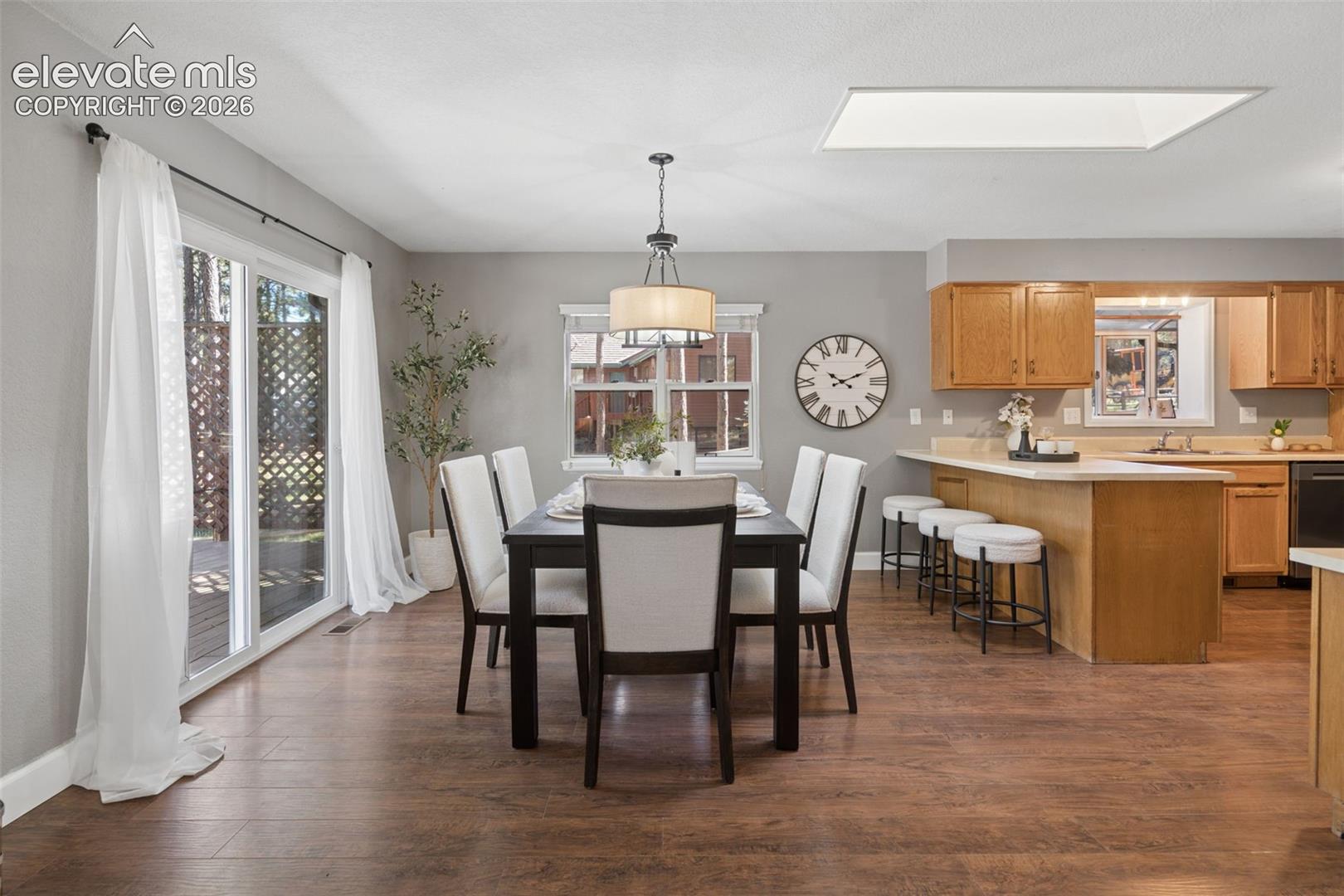 Listing photo 13 for 17950 New London Road