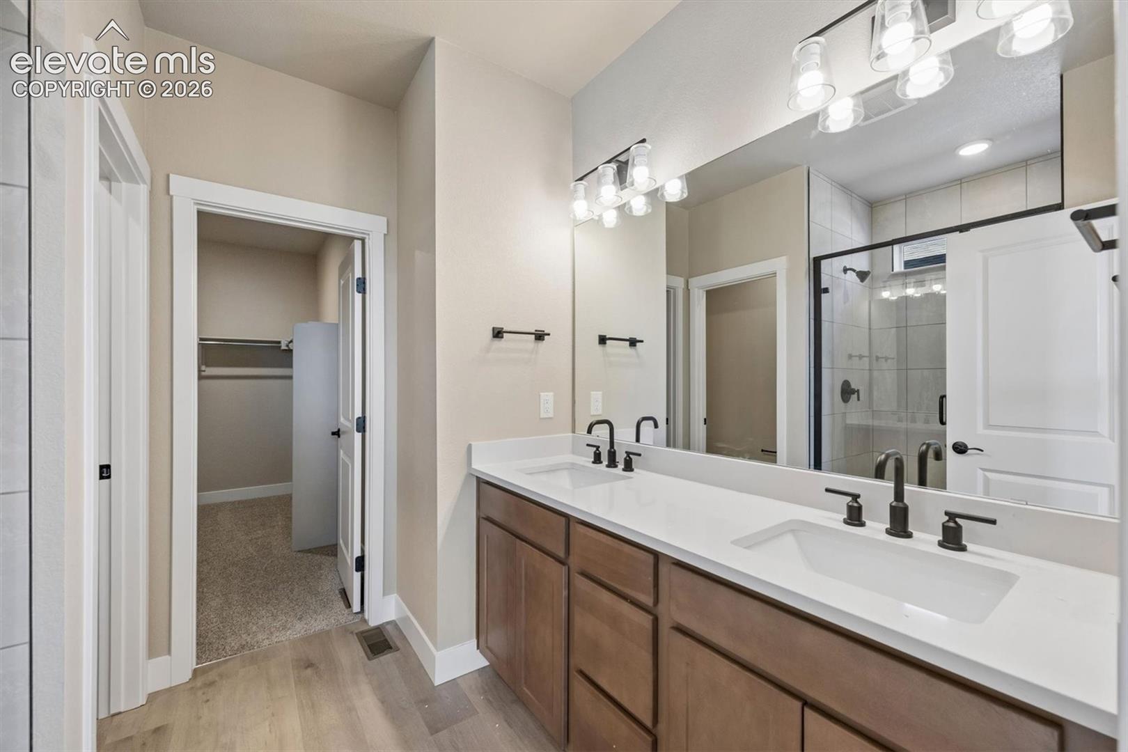 Listing photo 13 for 5440 Triple Tree Street