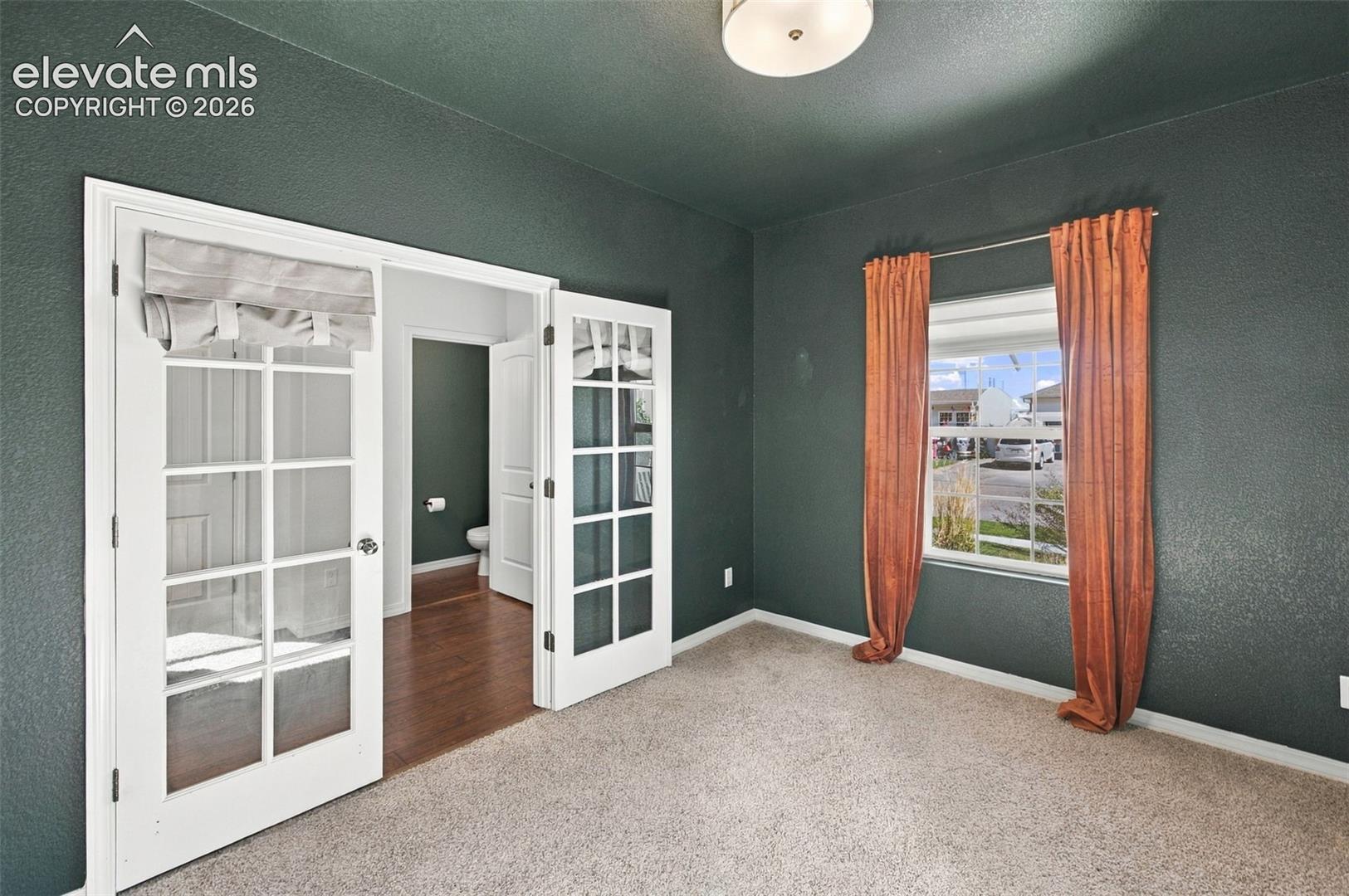 Listing photo 16 for 6798 Sandyford Lane