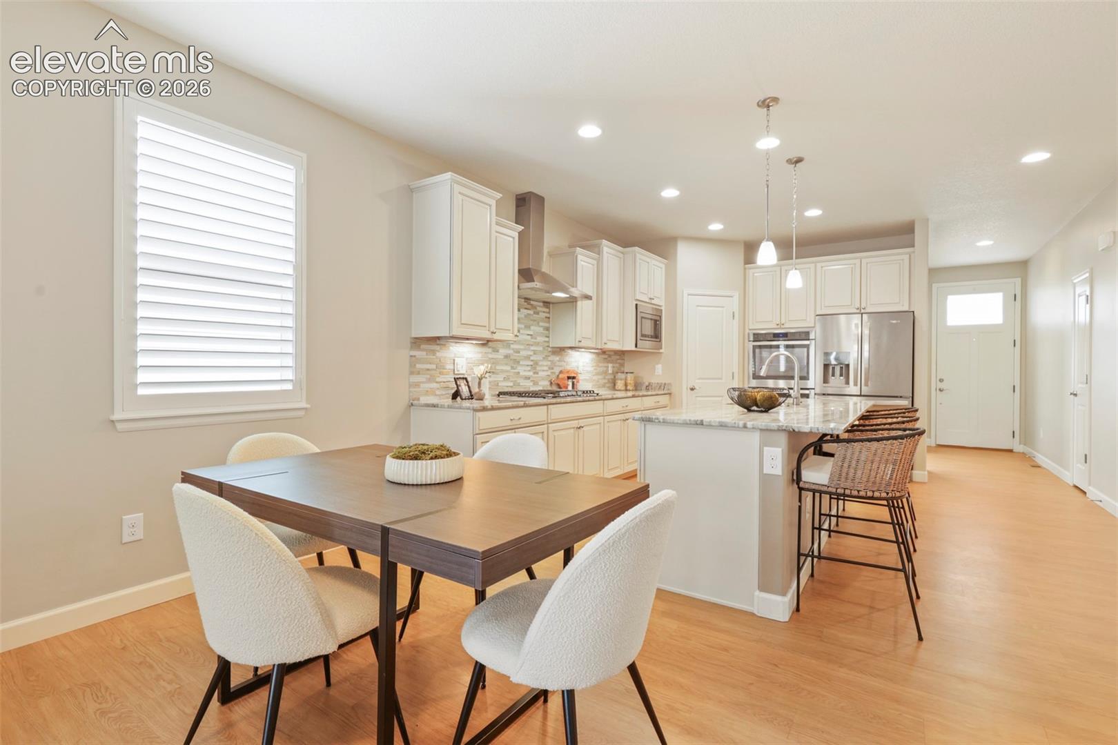 Listing photo 15 for 3973 John Court