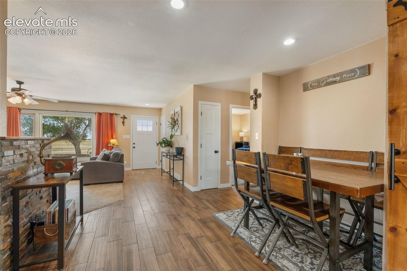 Listing photo 5 for 13575 old pueblo Road