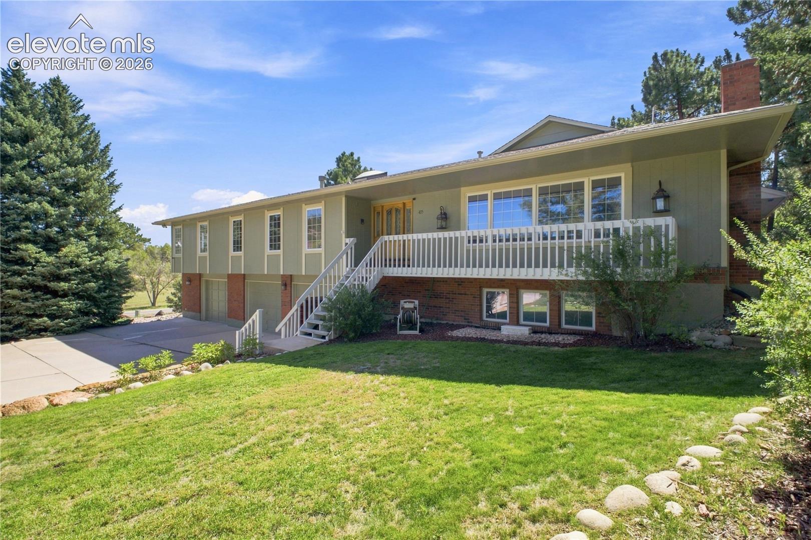 435 W Woodmen Road โ listing photo