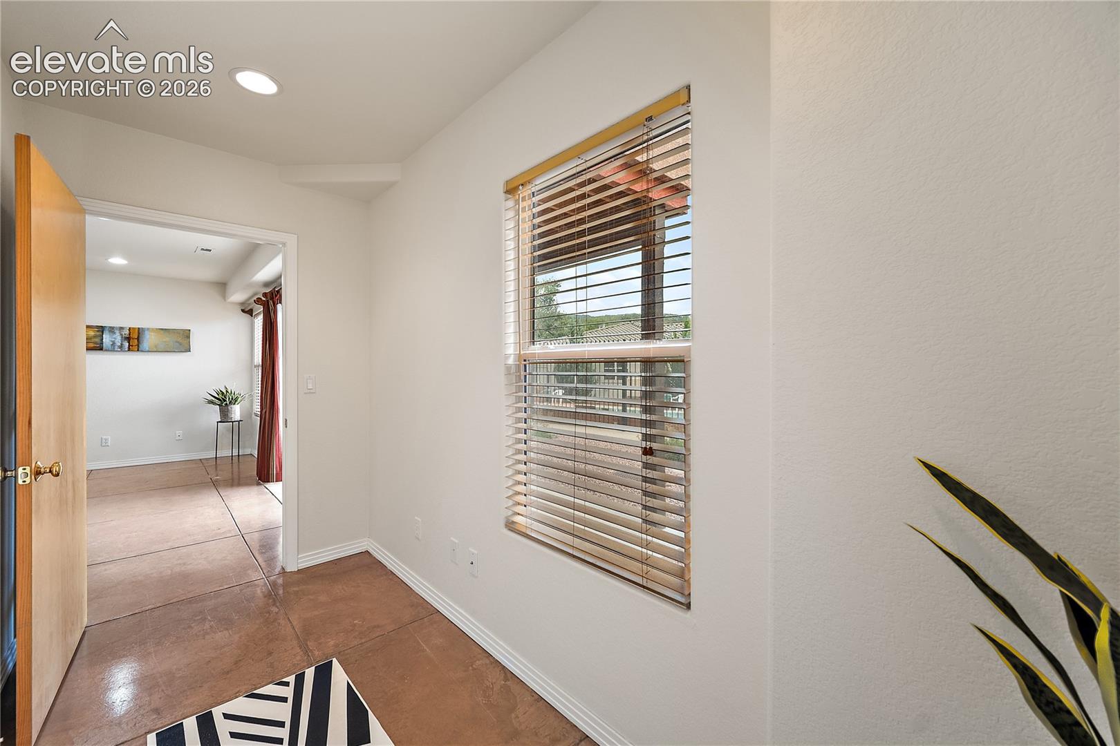 Listing photo 25 for 18 Taos Place