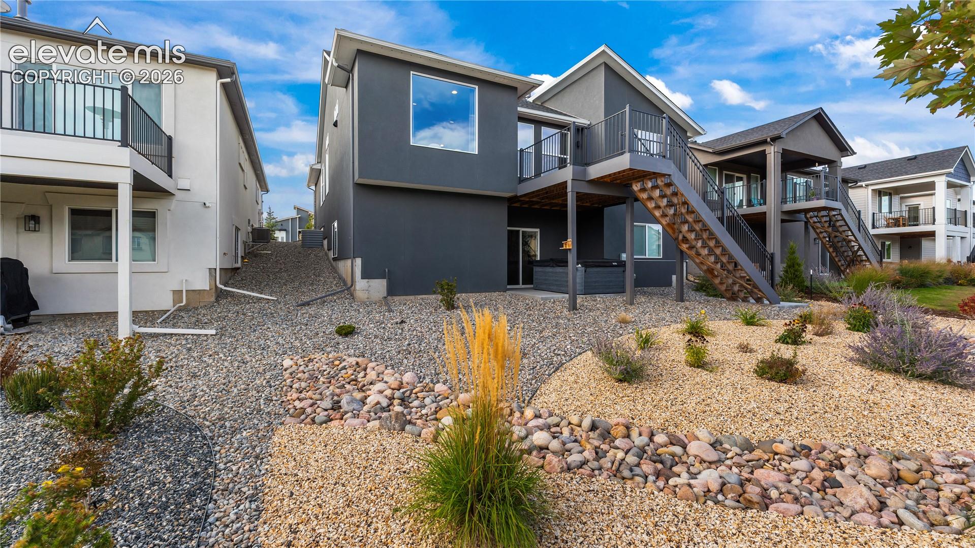 Listing photo 12 for 6575 Vistancia Avenue