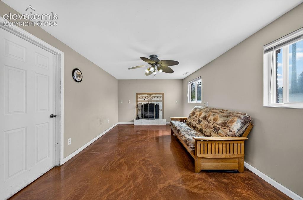 Listing photo 21 for 1345 Southmoor Drive