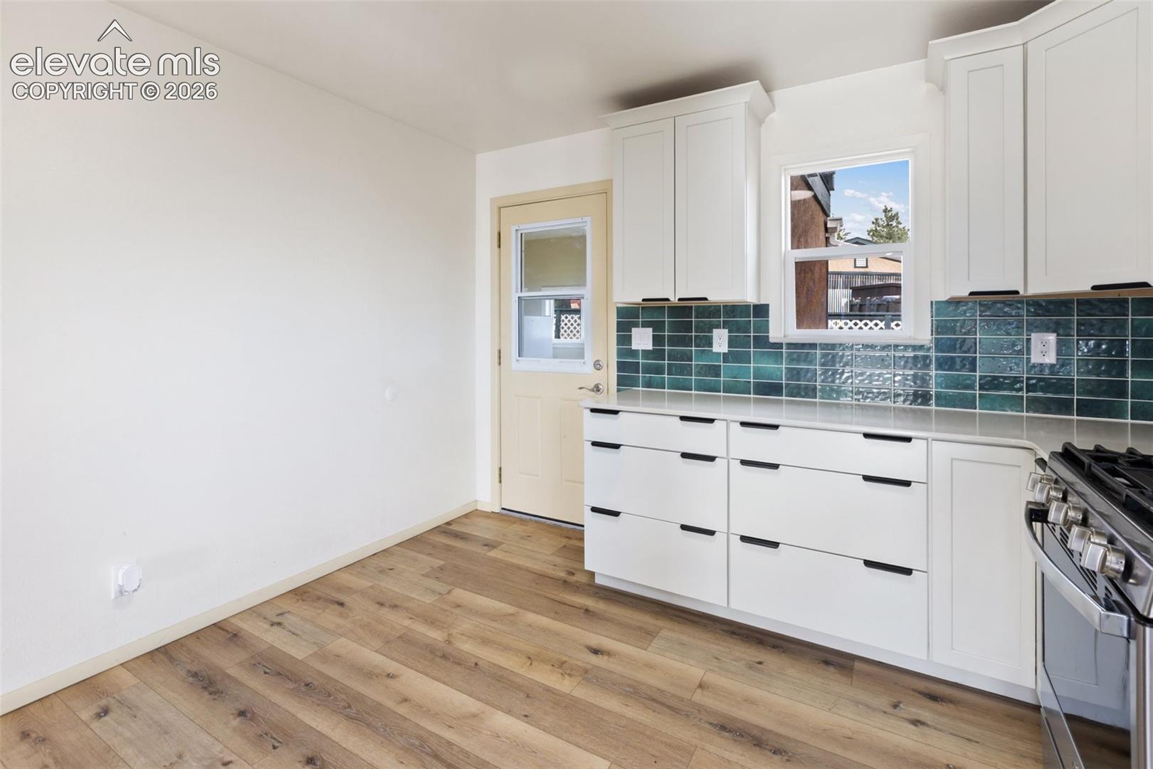 Listing photo 13 for 192 Columbine Road
