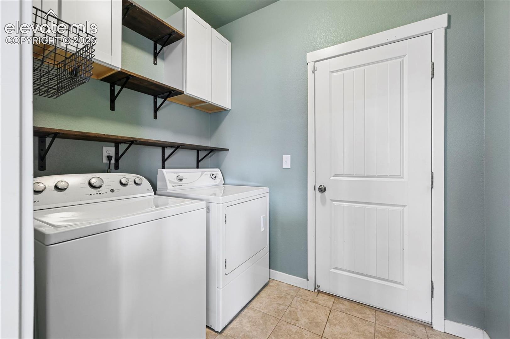 Listing photo 13 for 10112 Jaggar Way