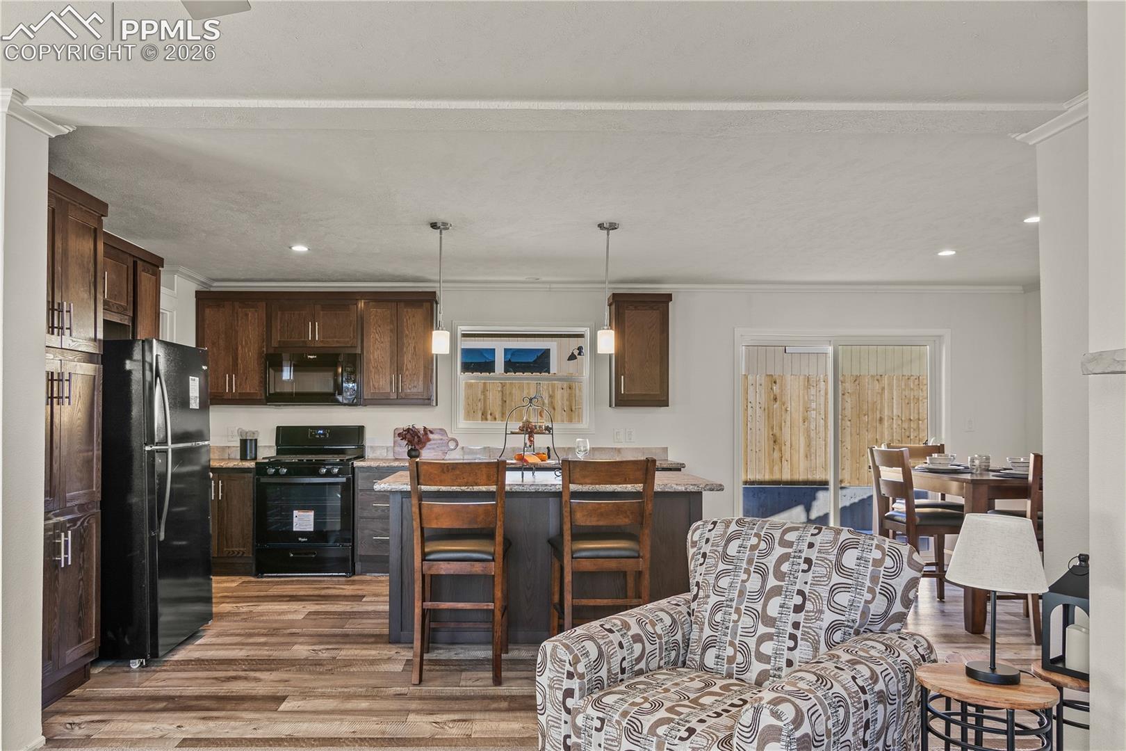 Listing photo 22 for 525 Carr Avenue