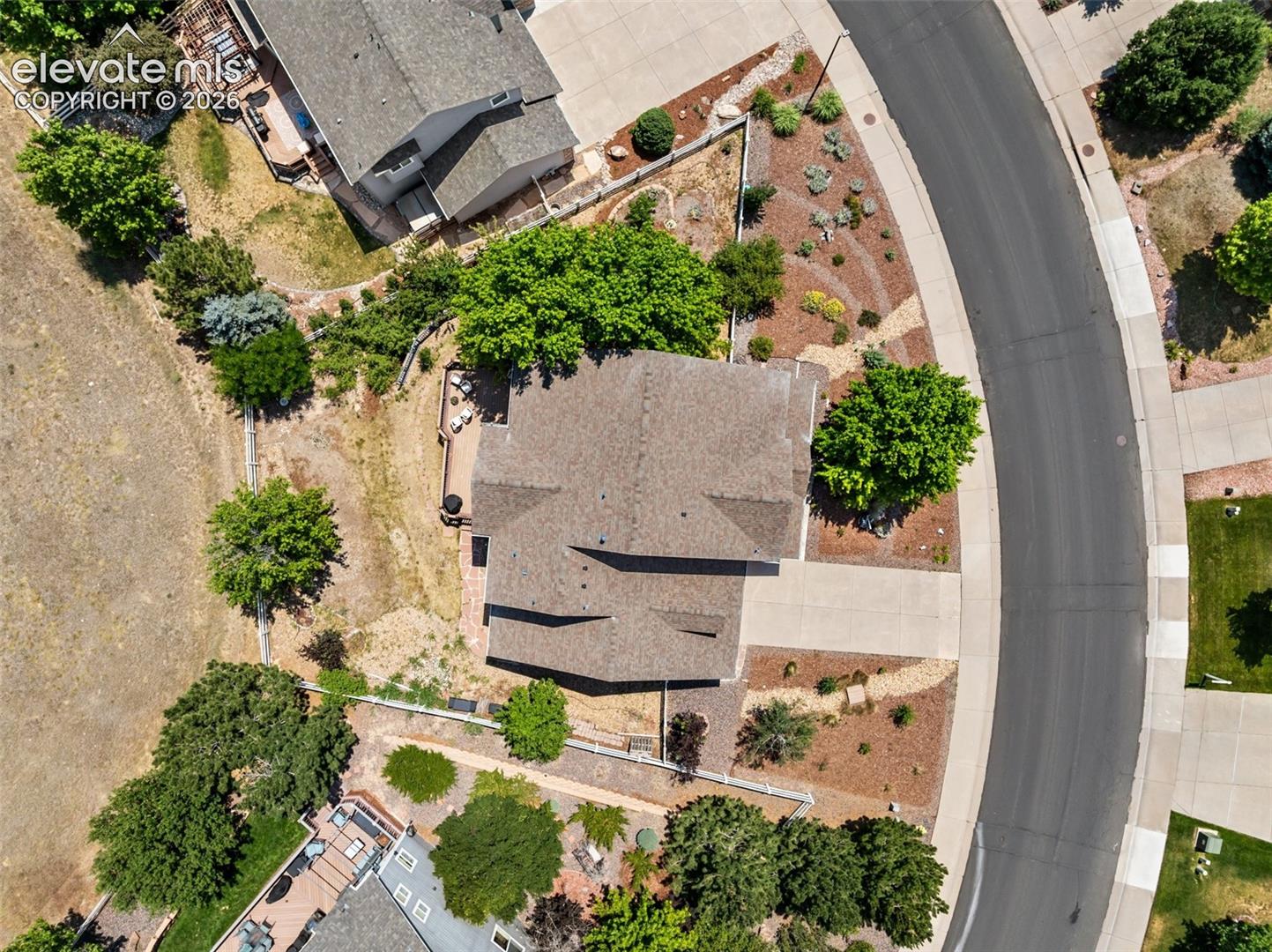 Listing photo 35 for 4046 Deer Valley Drive