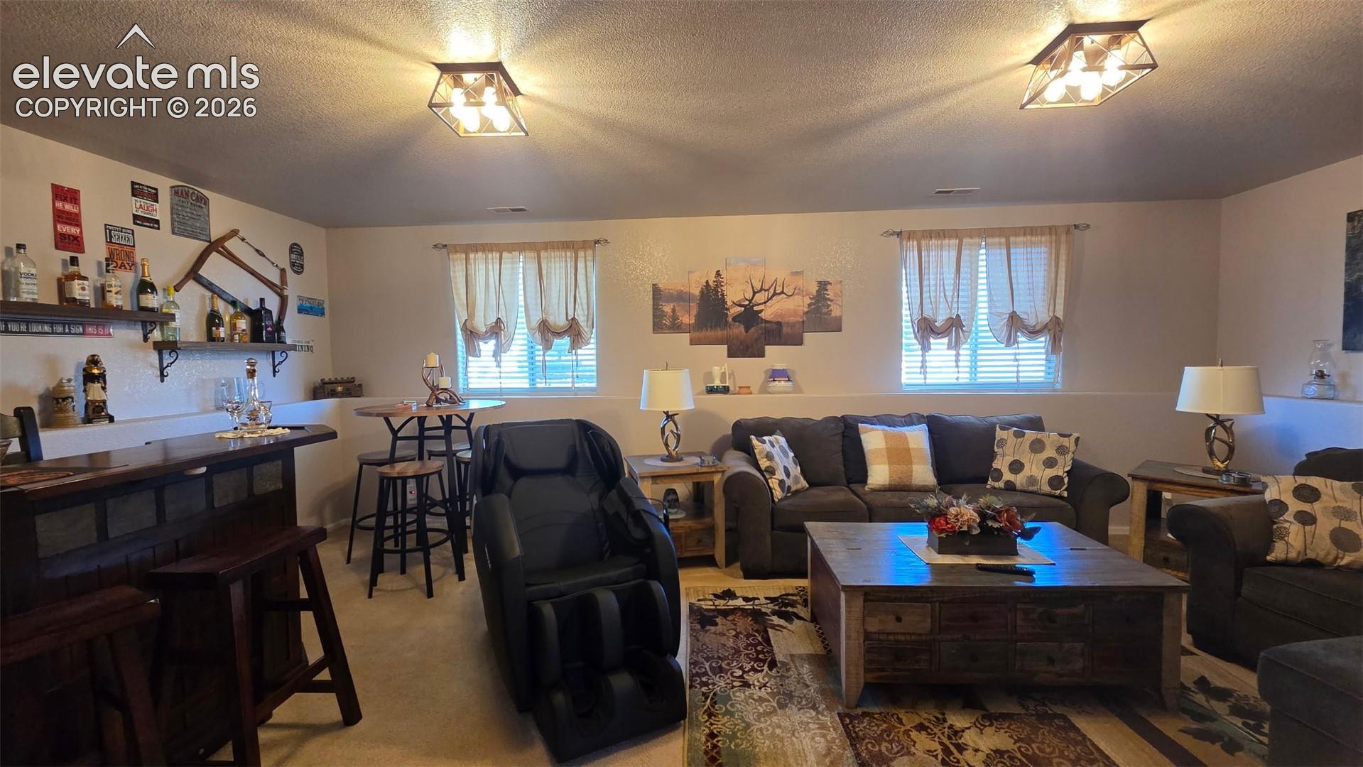 Listing photo 21 for 480 S Tejon Avenue