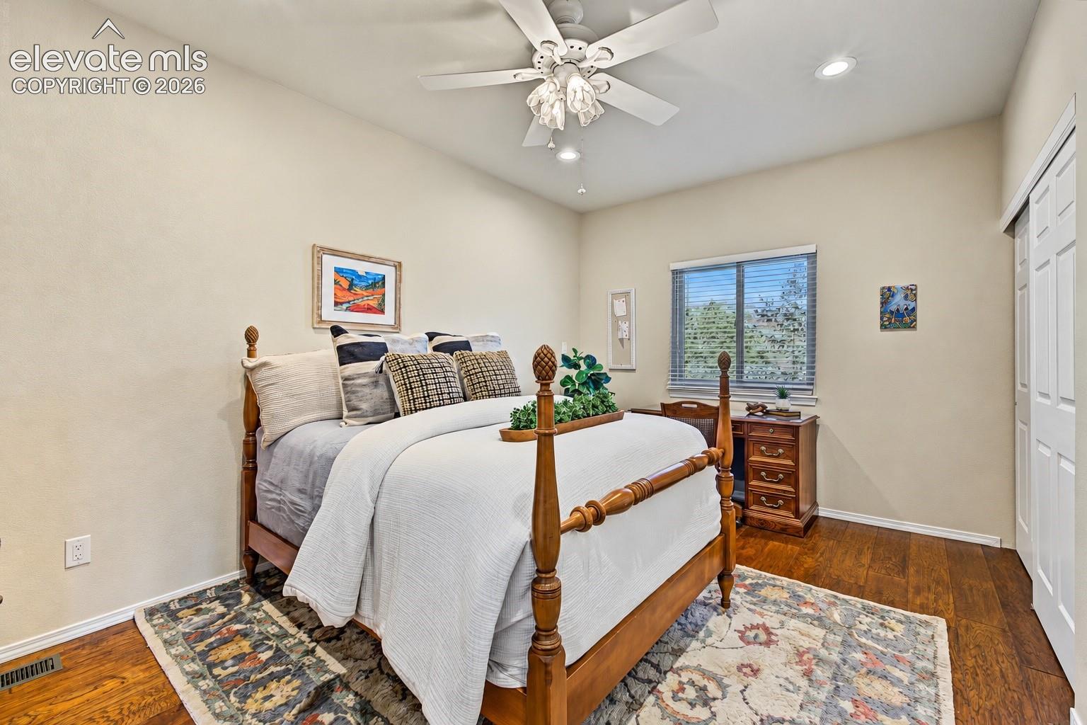 Listing photo 23 for 3530 Twisted Oak Circle
