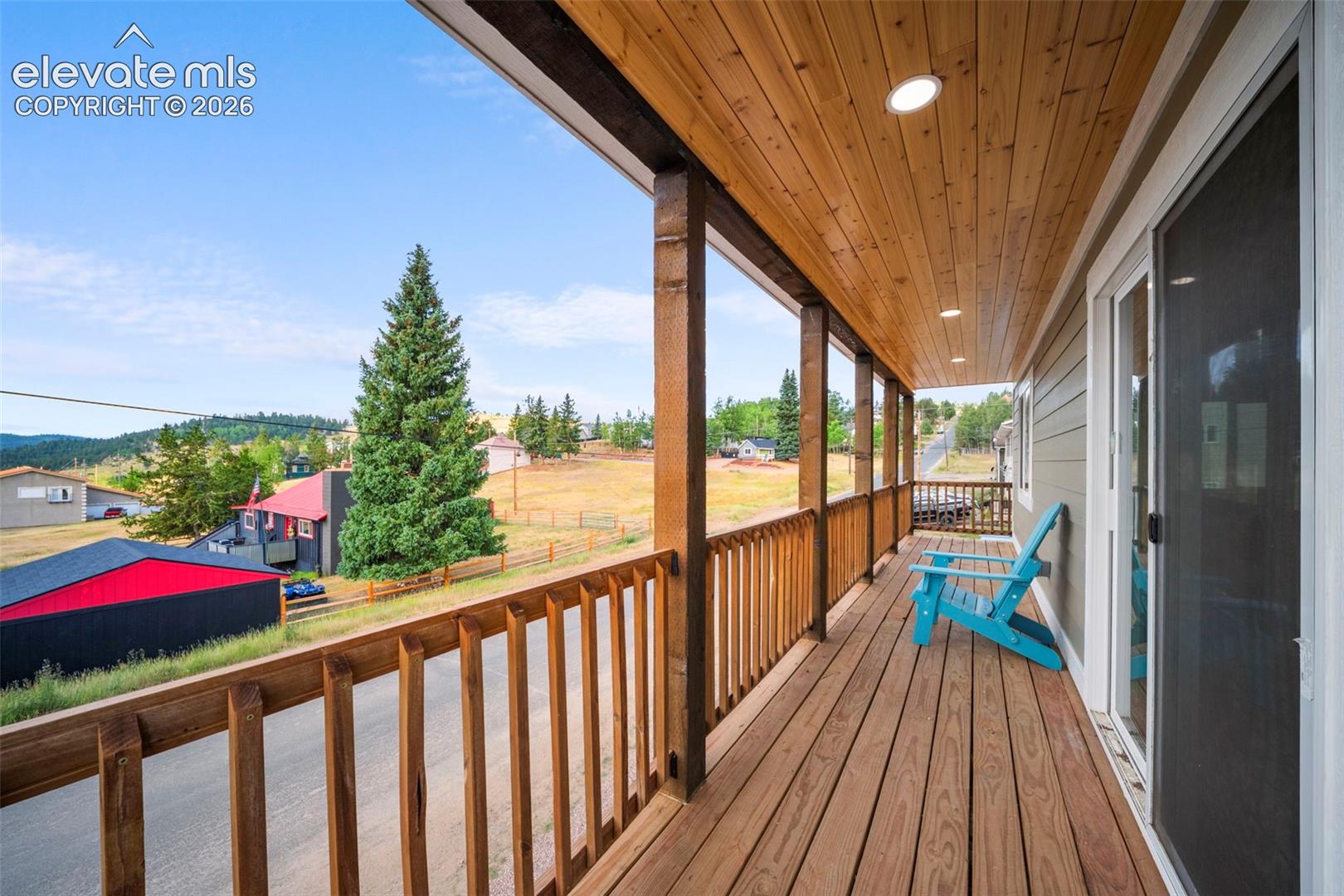 Listing photo 24 for 107 E May Avenue