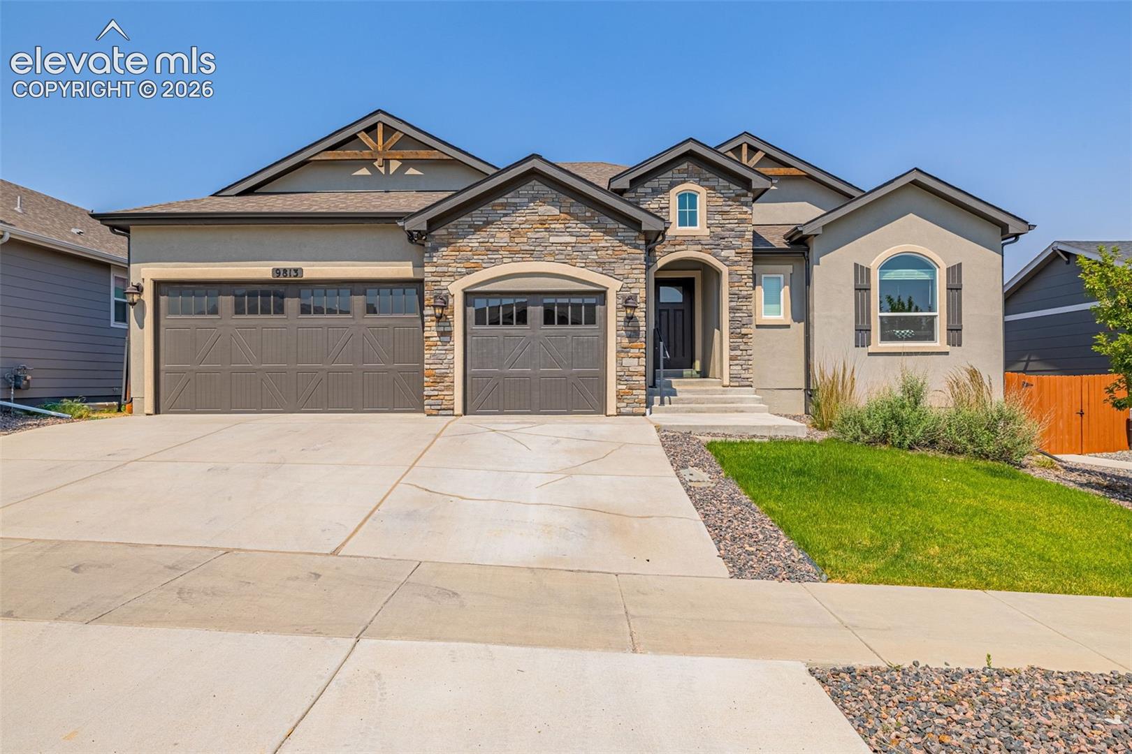 Listing photo 48 for 9813 Fairway Glen Drive