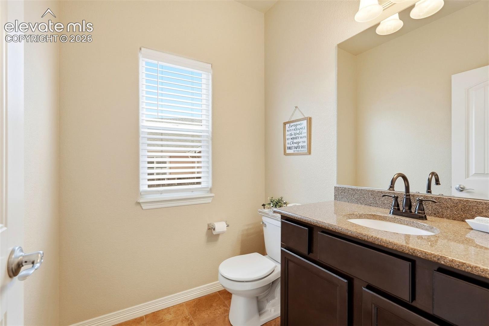 Listing photo 21 for 10567 Mount Evans Drive