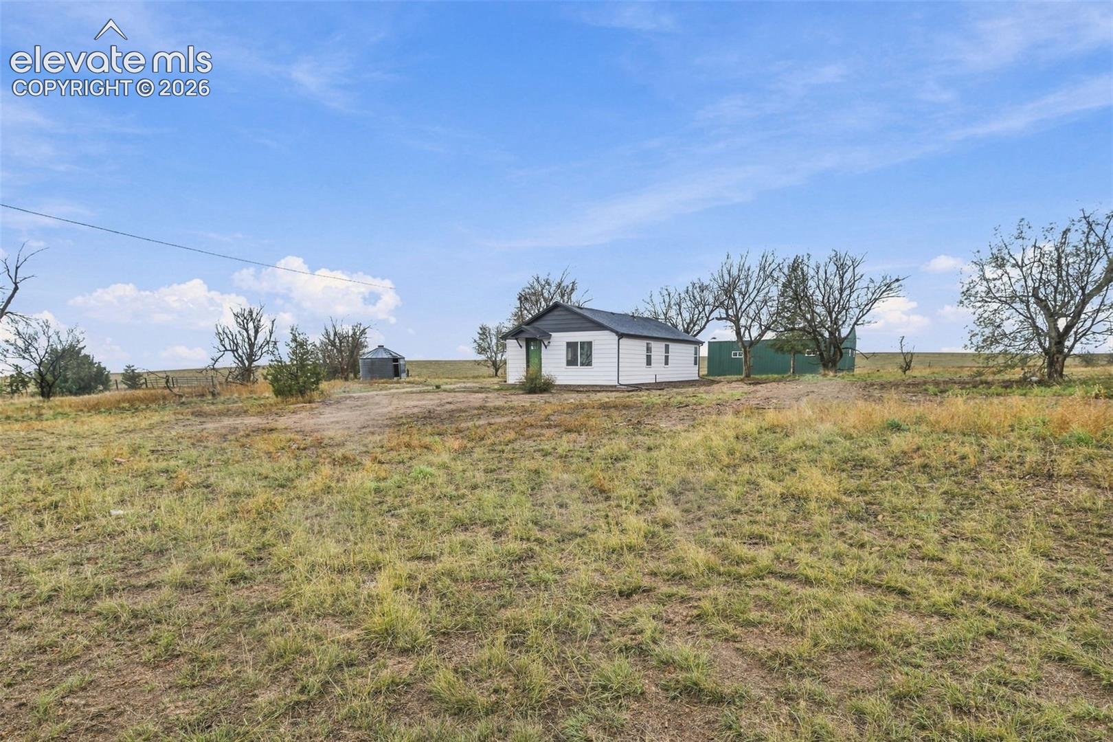 Listing photo 33 for 10672 Boone Road
