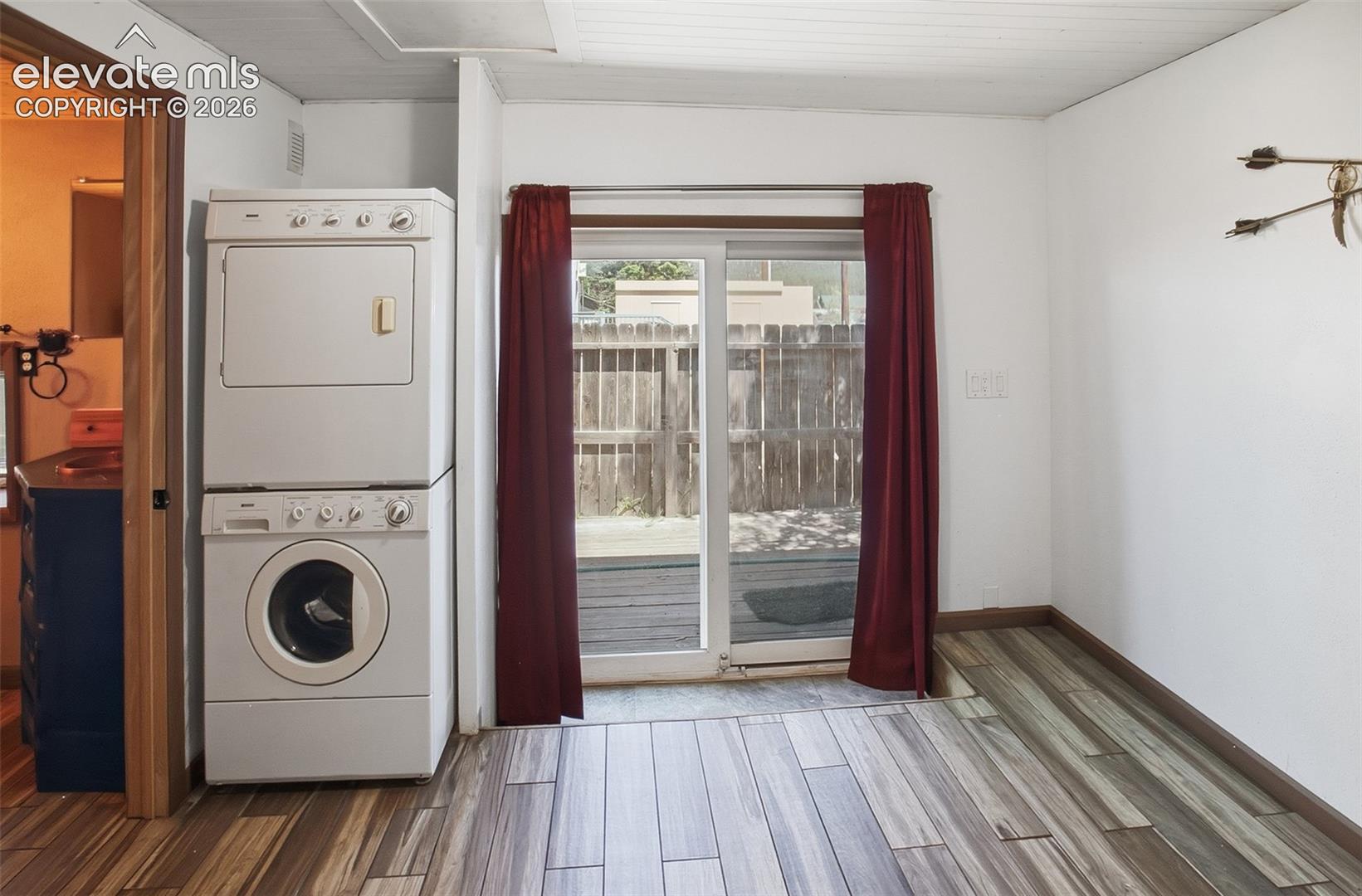 Listing photo 13 for 111 N Pine Street