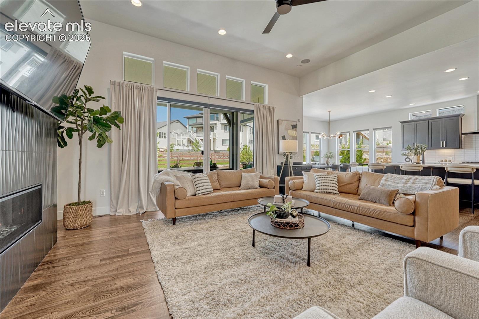 Listing photo 6 for 12366 Mionetto Court