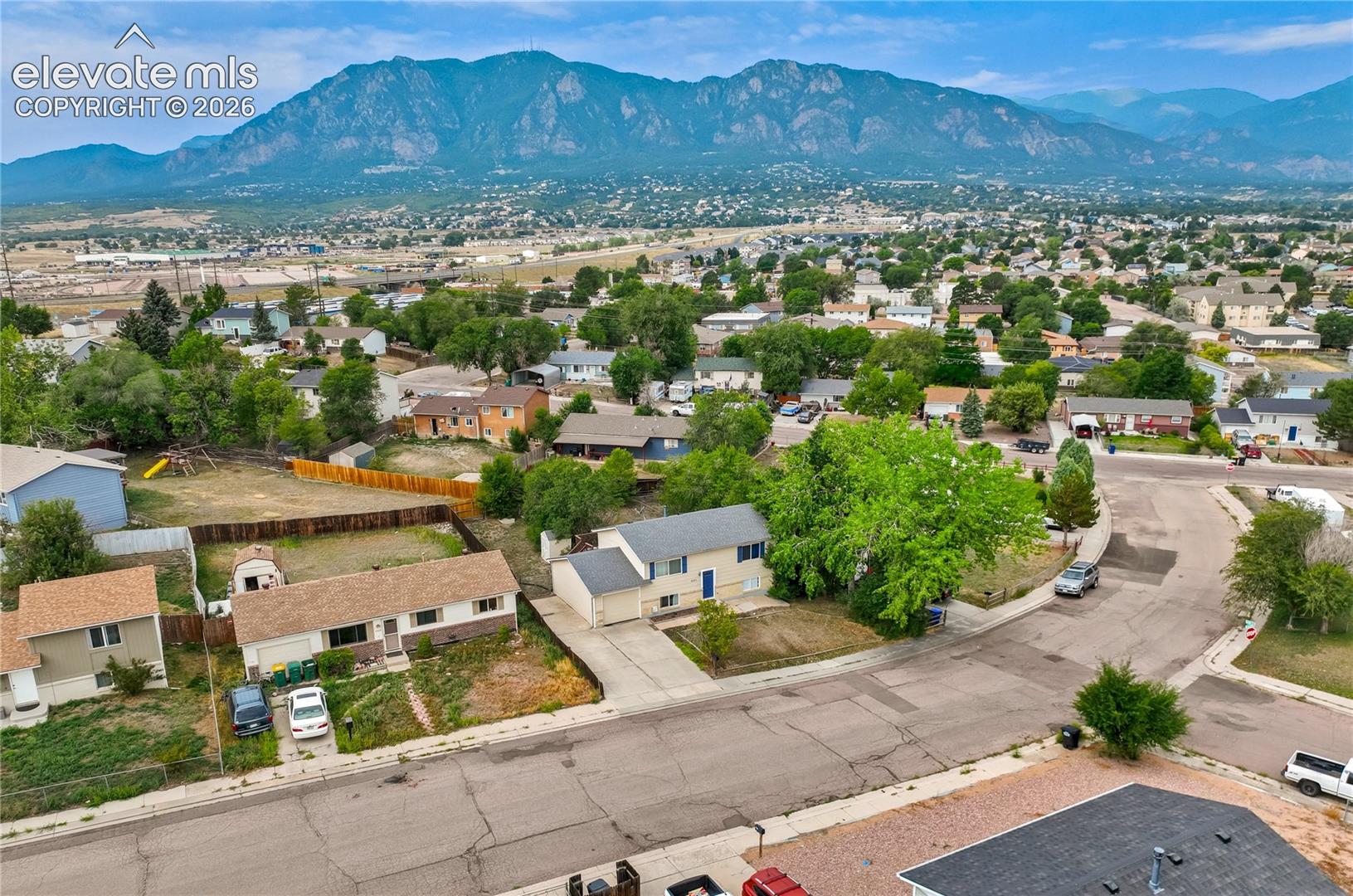 4340 Drummond Street, photo 45