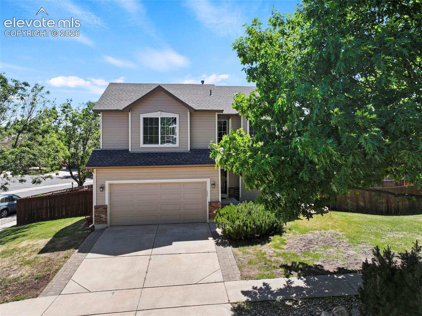 3330 Flying Horse Road