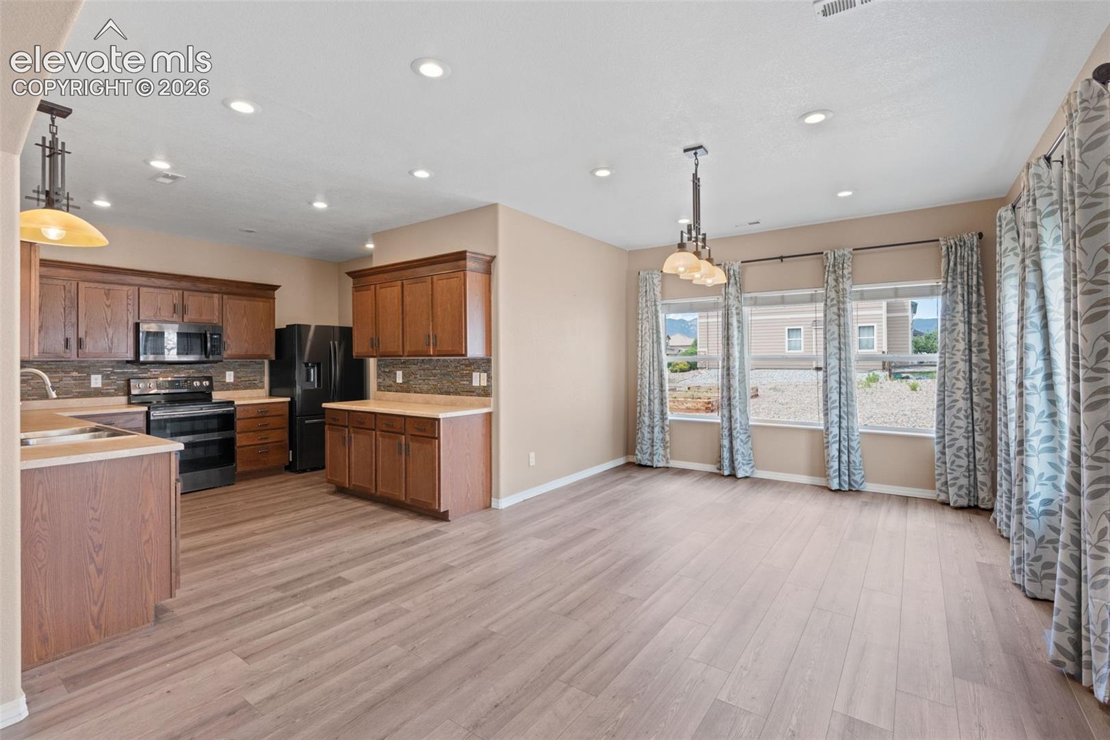 Listing photo 10 for 1295 Diamond Rim Drive