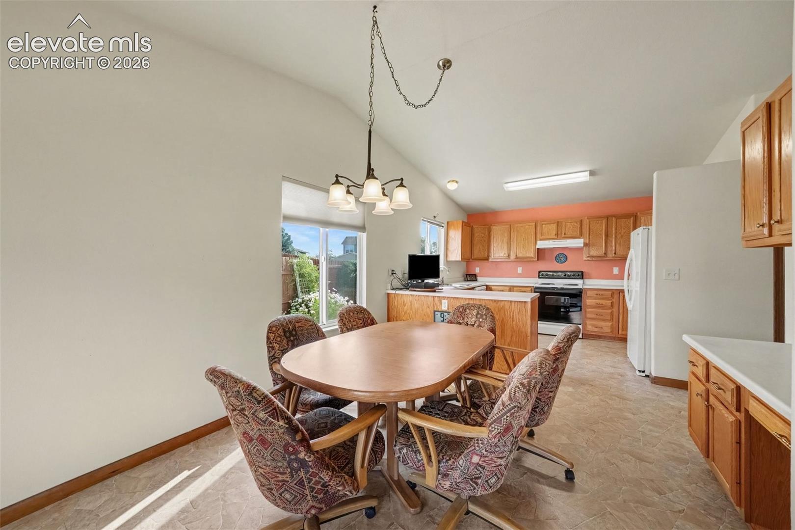772 Foxwood Drive, photo 7