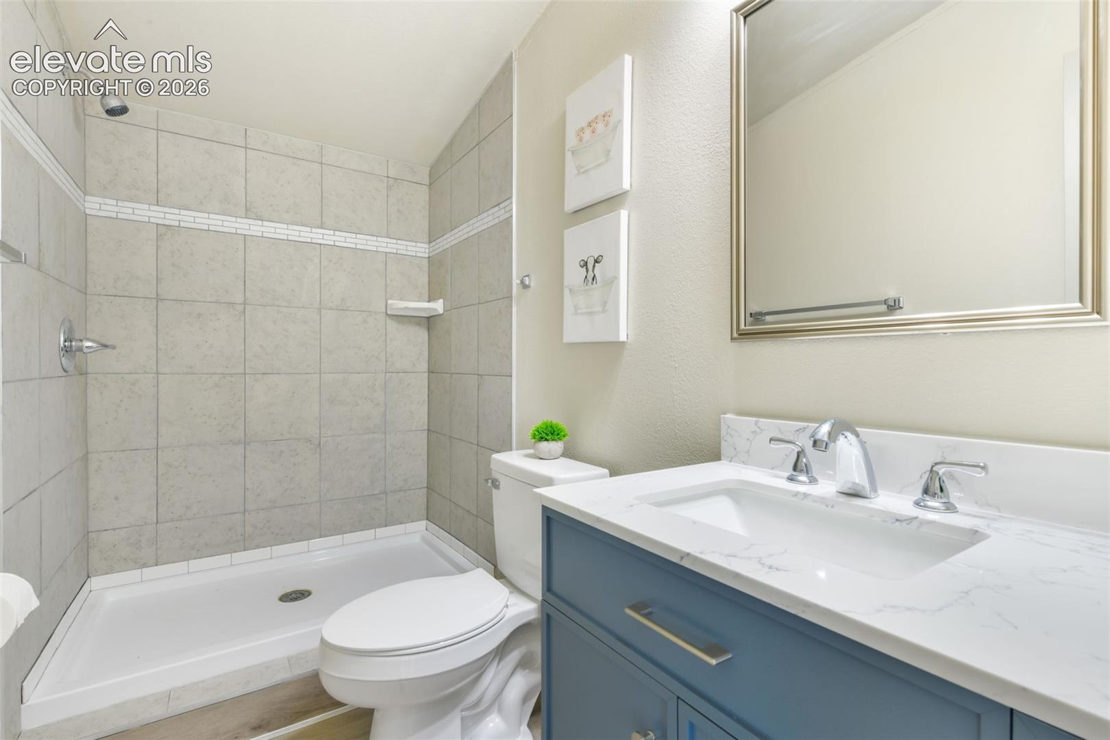 Listing photo 25 for 15054 Pamela Way