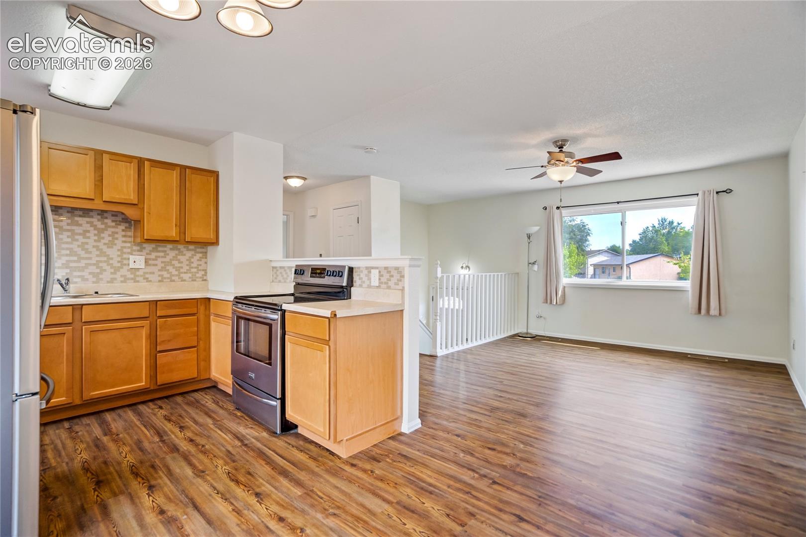 4340 Drummond Street, photo 12
