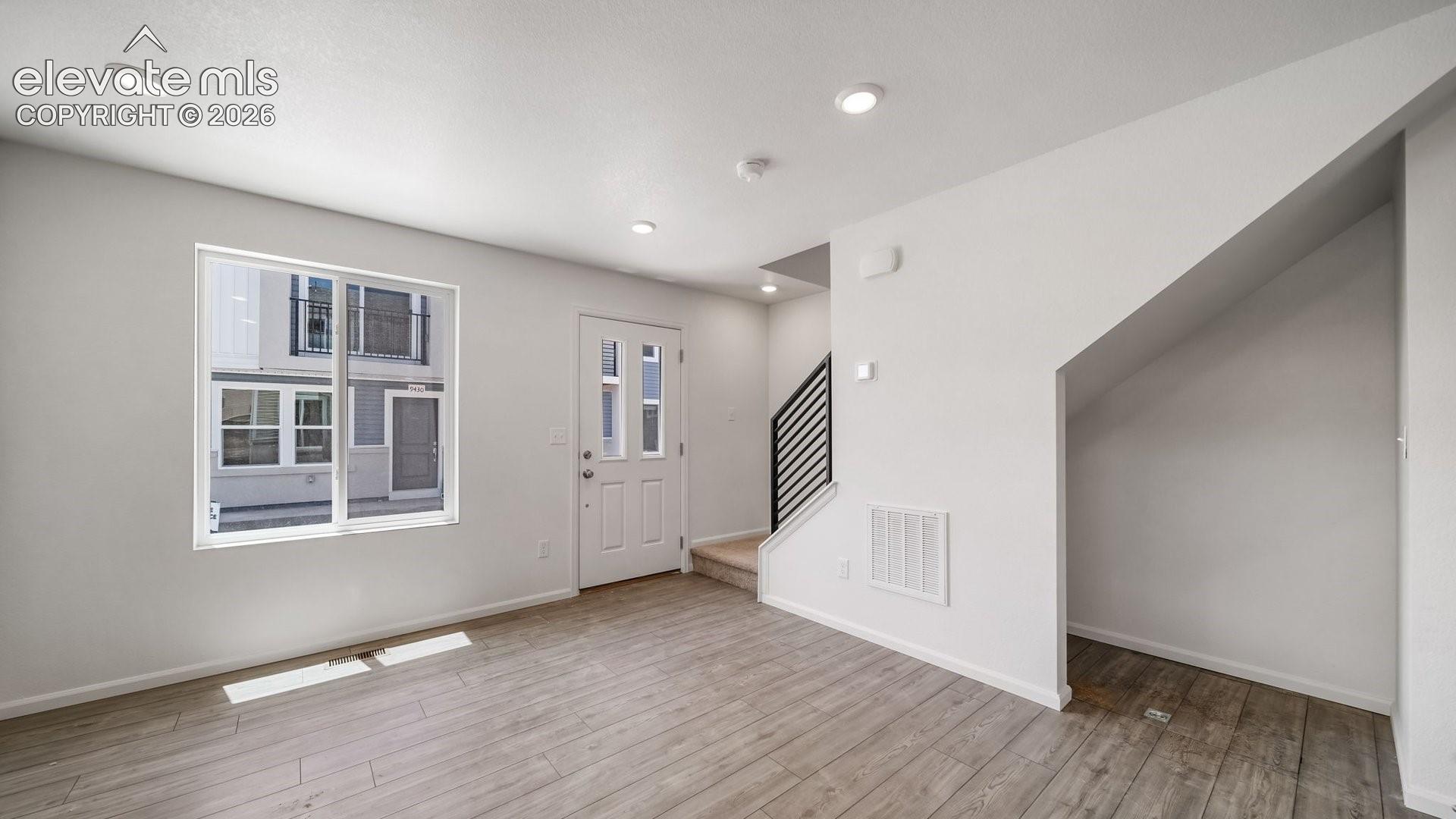 Listing photo 10 for 9587 Clarkville Trail