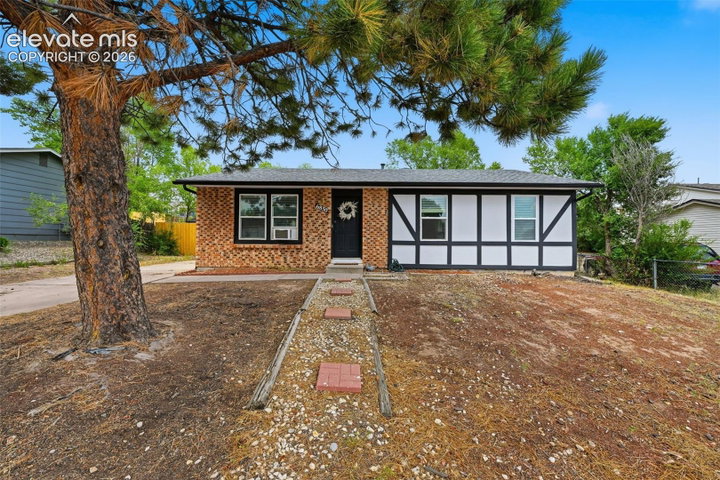6830 Chippewa Road — listing photo