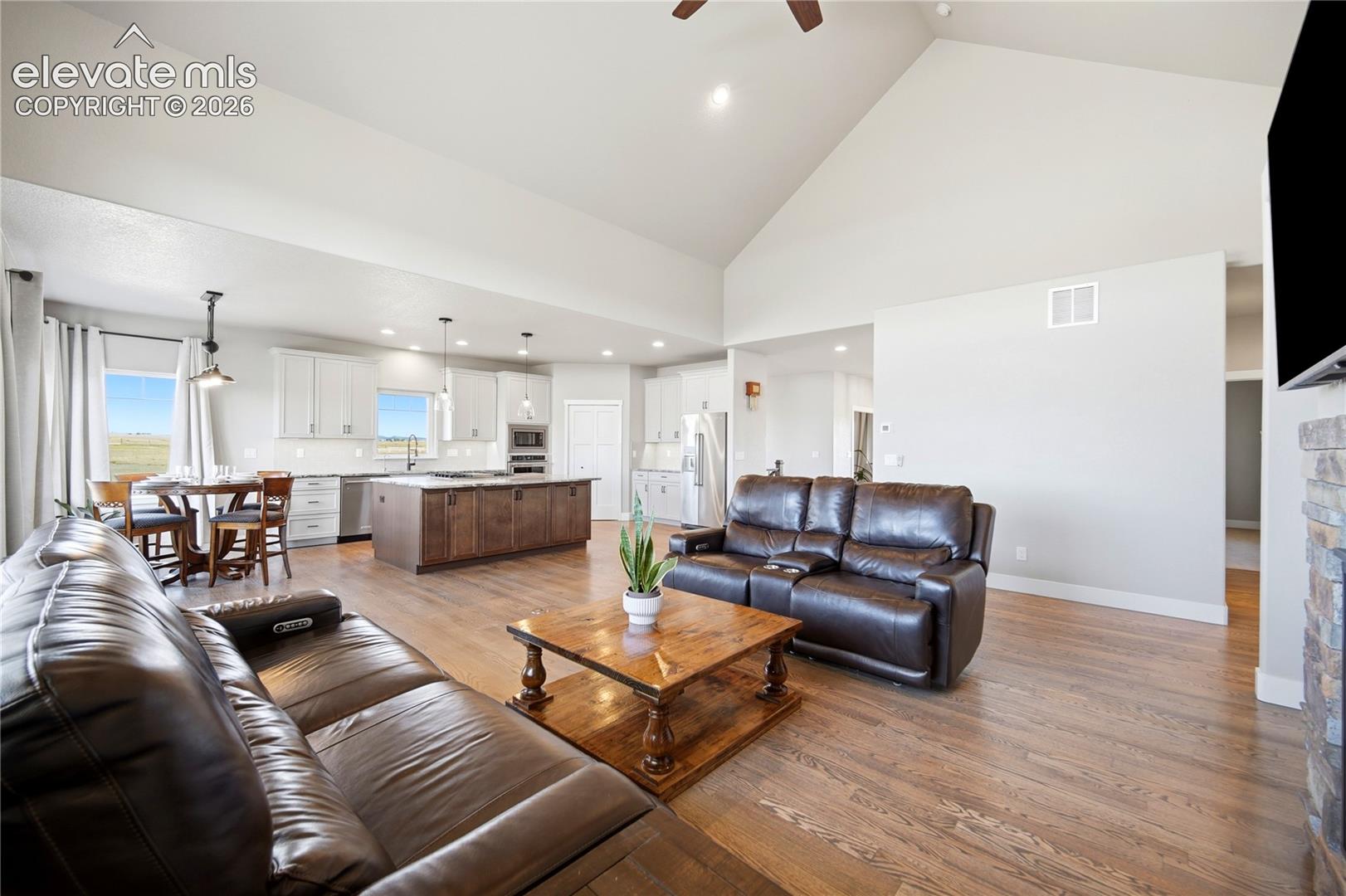 Listing photo 7 for 16525 Judge Orr Road