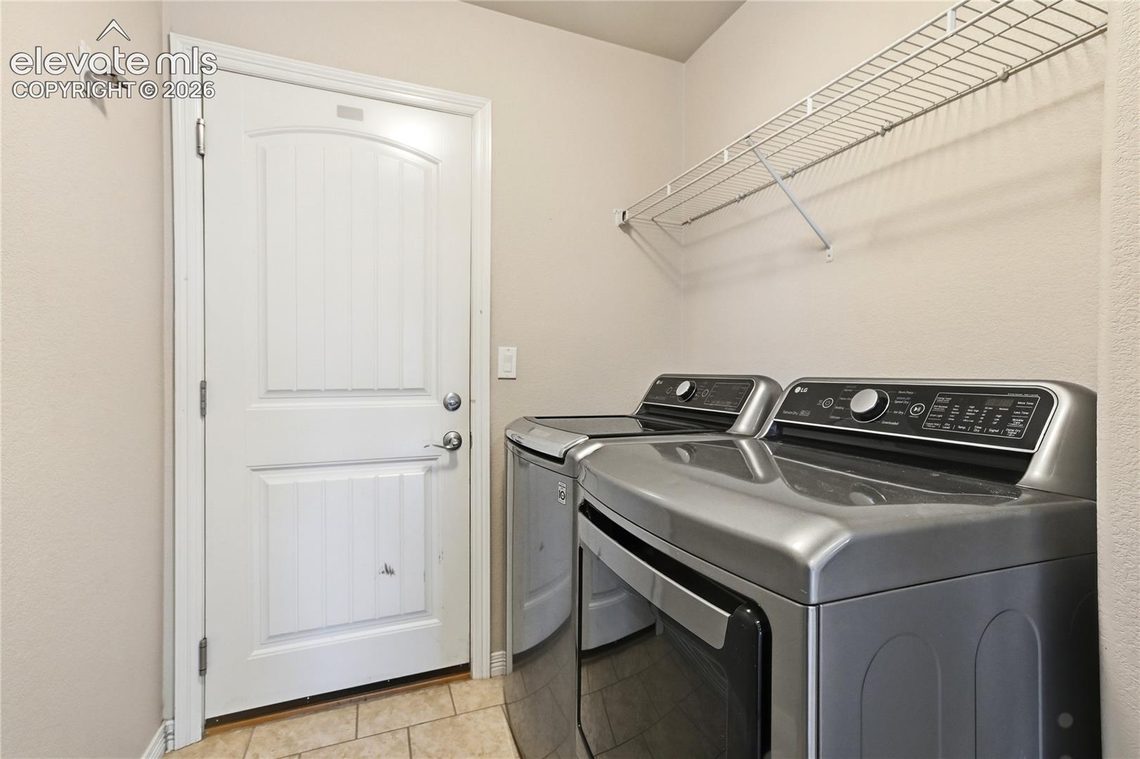Listing photo 12 for 9437 Beryl Drive