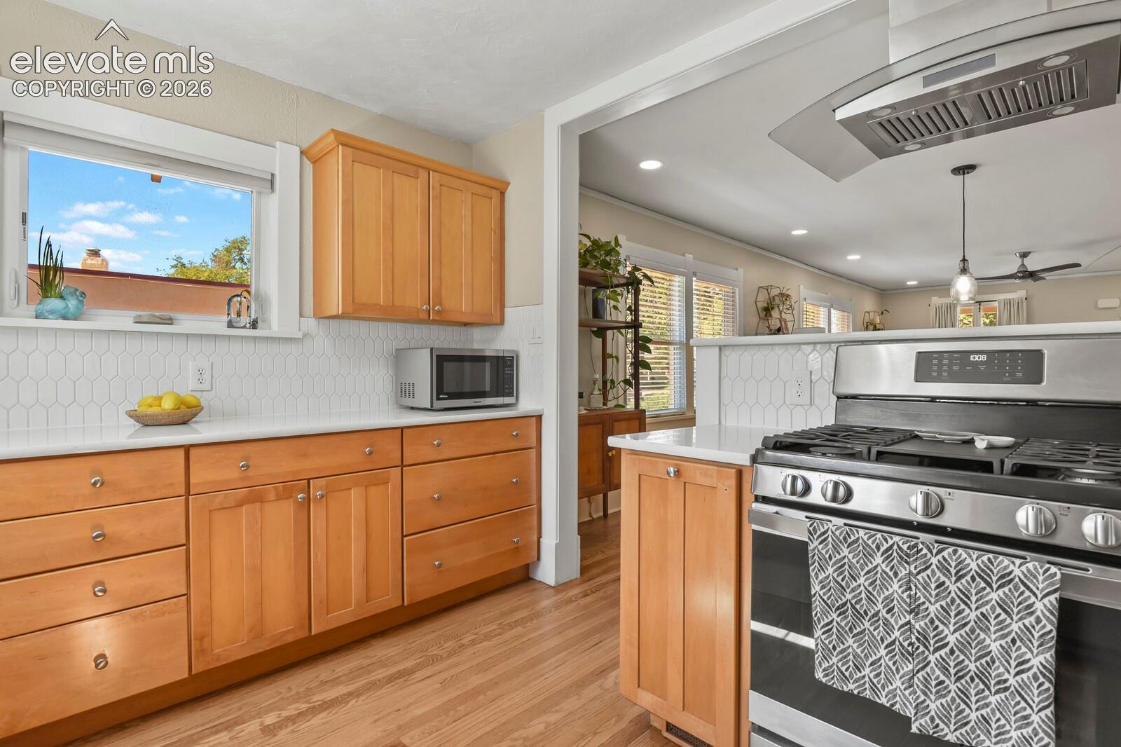 Listing photo 20 for 1507 N El Paso Street